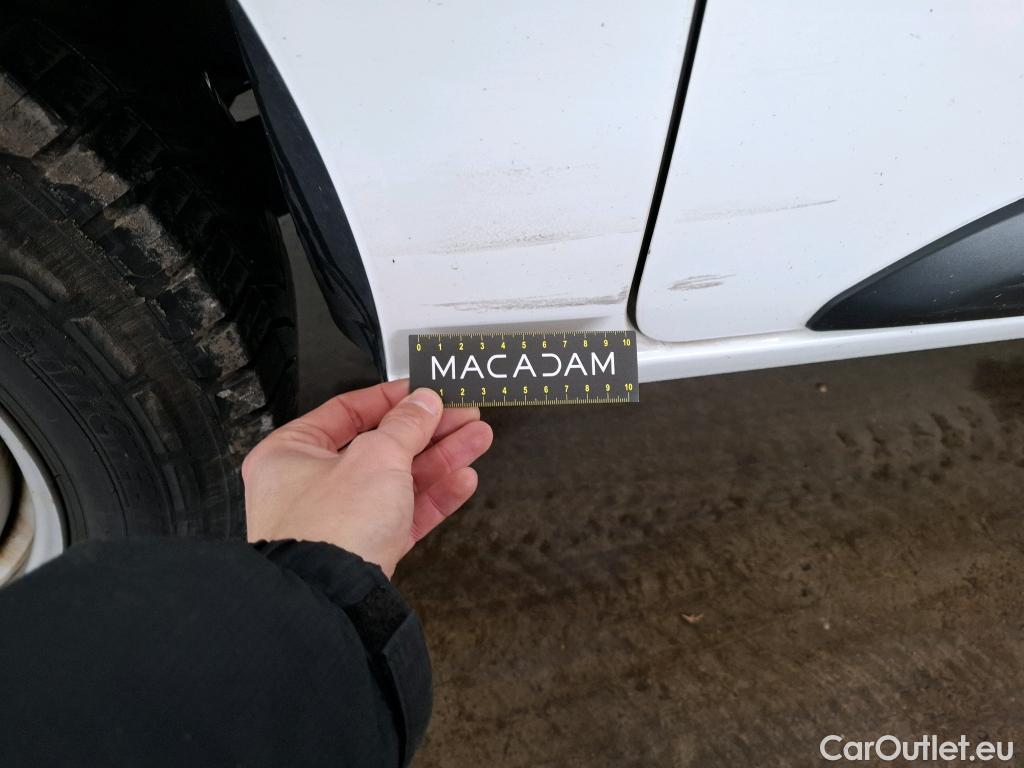  Peugeot  Expert  Fourgon Asphalt L2 2.0 HDi 120CV BVM6 E6dT #29