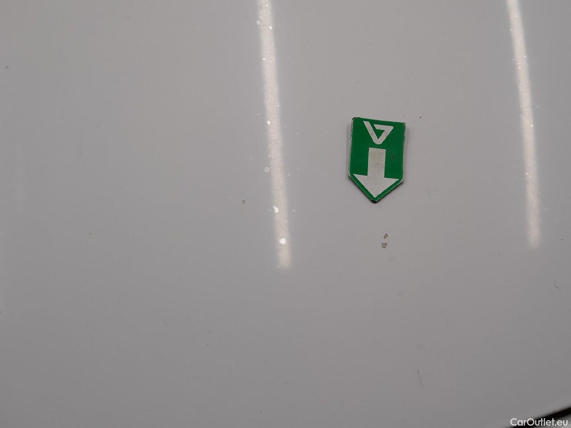  Peugeot  Expert  Fourgon Premium L1 1.5 HDi 100CV BVM6 E6d #36