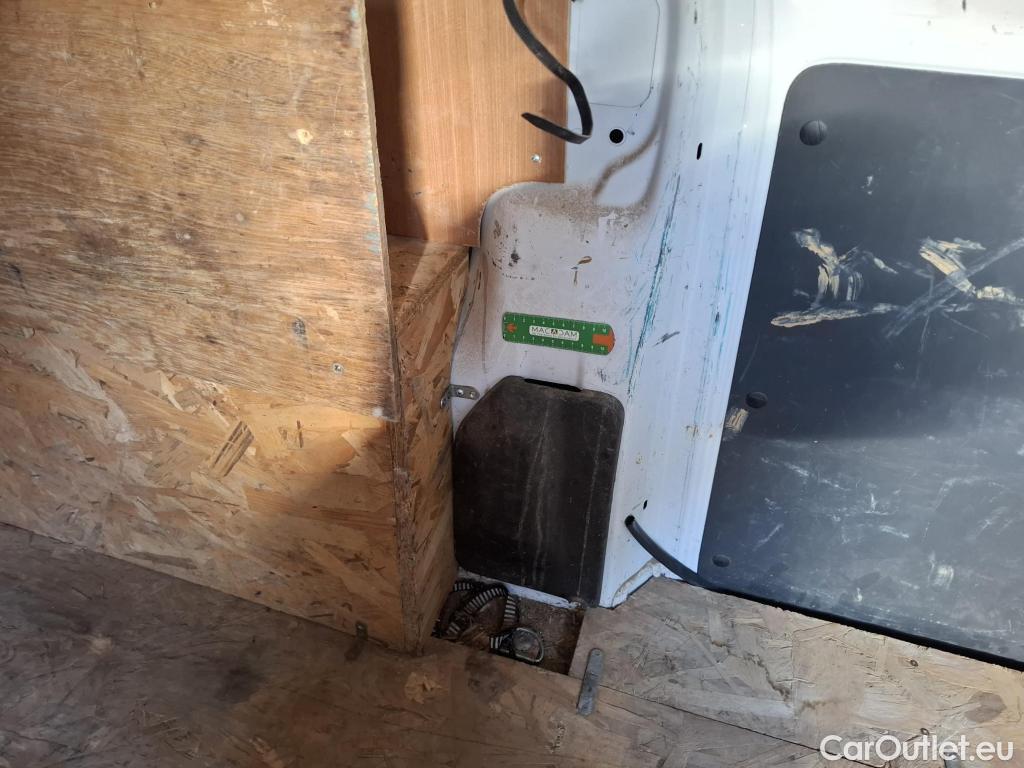  Peugeot  Expert  Fourgon Premium L2 2.0 HDi 120CV BVM6 E6dT #41