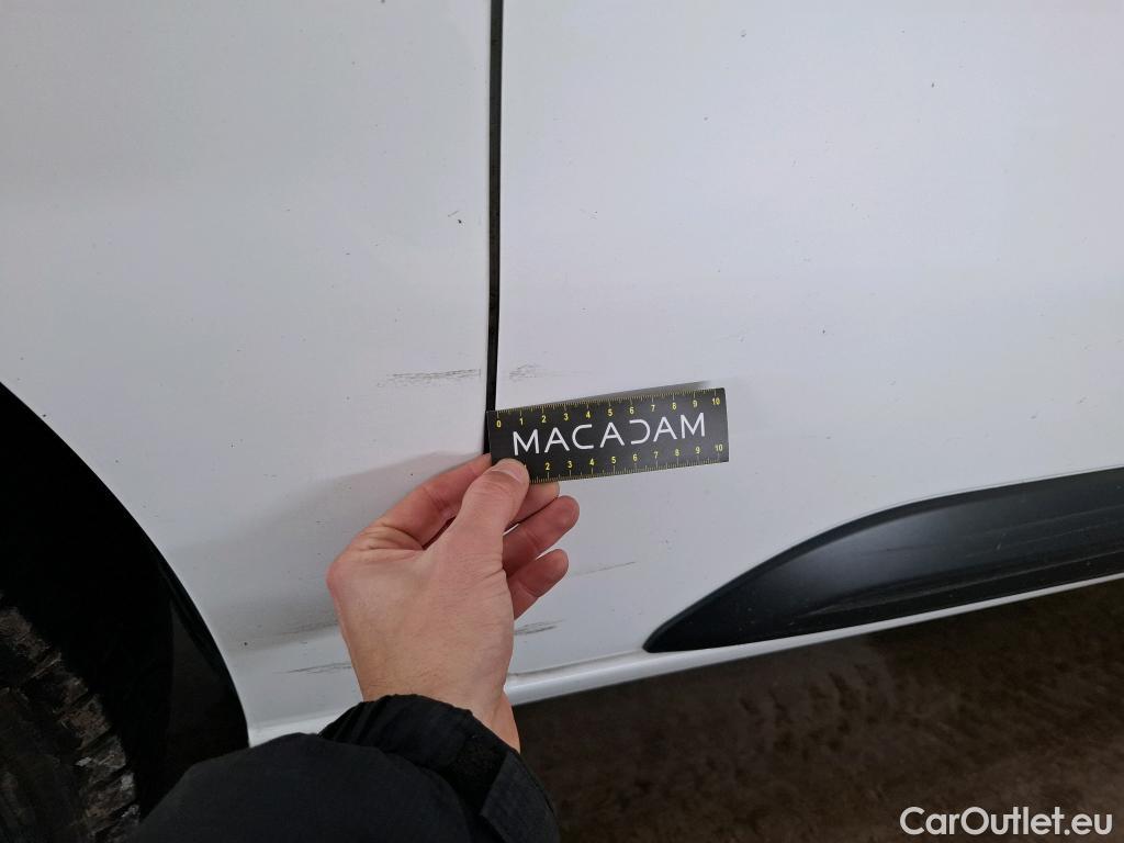  Peugeot  Expert  Fourgon Asphalt L2 2.0 HDi 120CV BVM6 E6dT #32