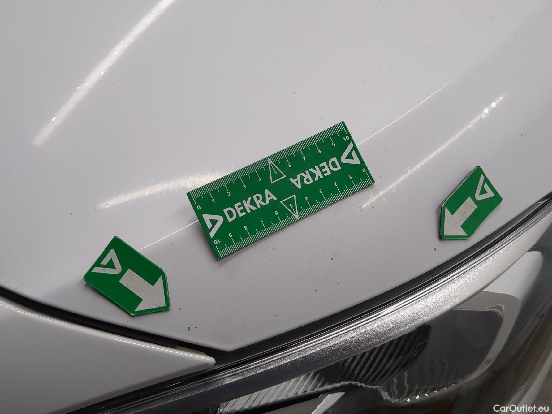  Peugeot  Expert  Fourgon Premium L1 1.5 HDi 100CV BVM6 E6d #32