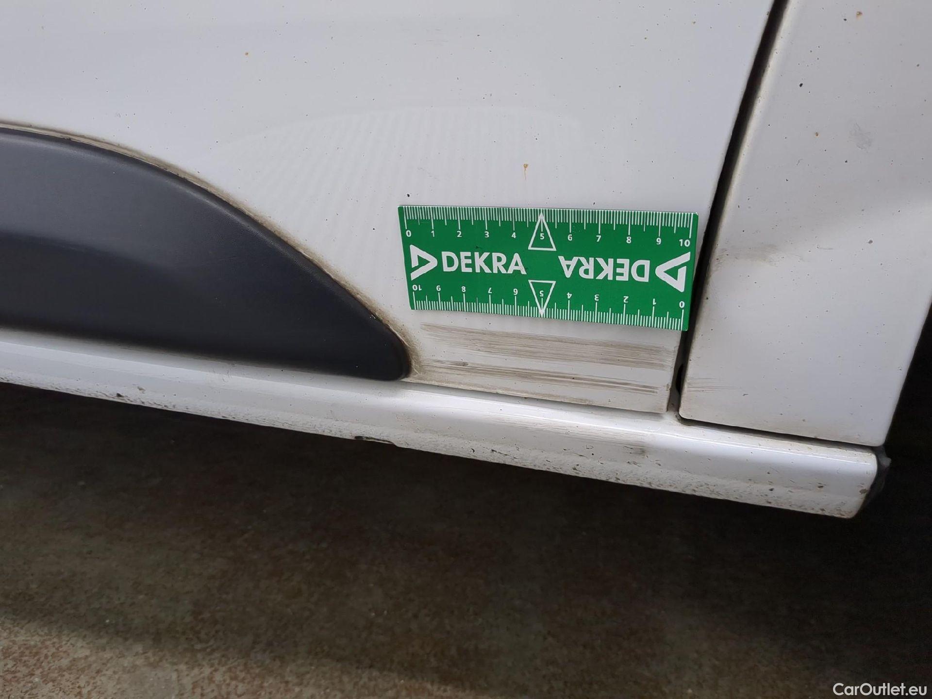  Peugeot  Expert  Fourgon Premium L1 1.5 HDi 100CV BVM6 E6d #27