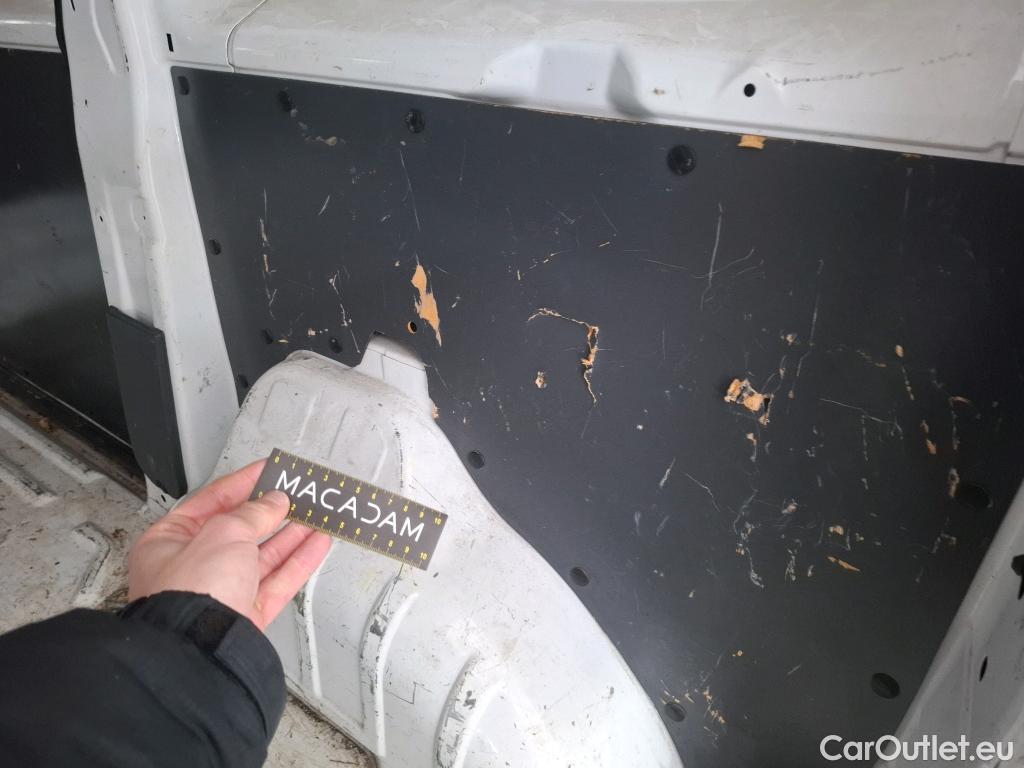  Peugeot  Expert  Fourgon  Fourgon L1H1 Confort 1.6 90CV BVM5 #41