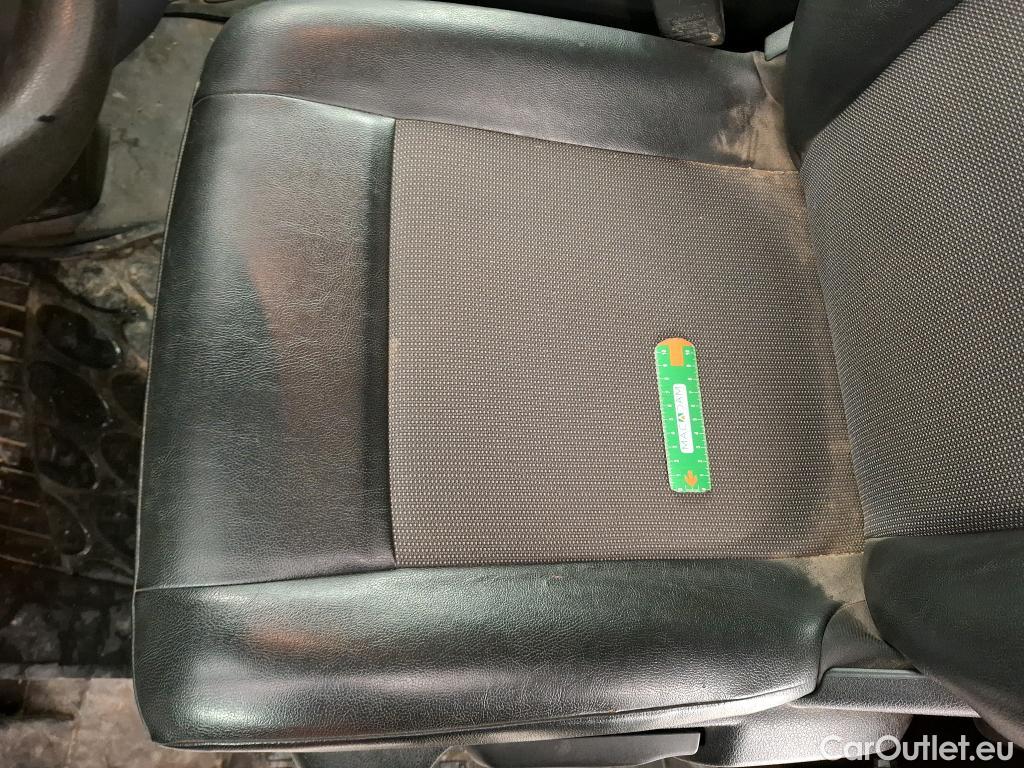  Peugeot  Expert  Fourgon Premium L2 2.0 HDi 120CV BVM6 E6dT #33