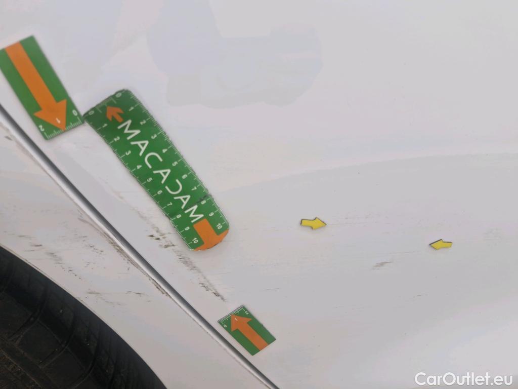  Renault  Clio  IV Air MediaNav 1.5 dCi 75CV BVM5 E6 #43