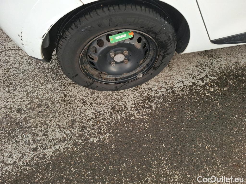  Renault  Clio  IV Air 1.5 dCi 75CV BVM5 E6 #92