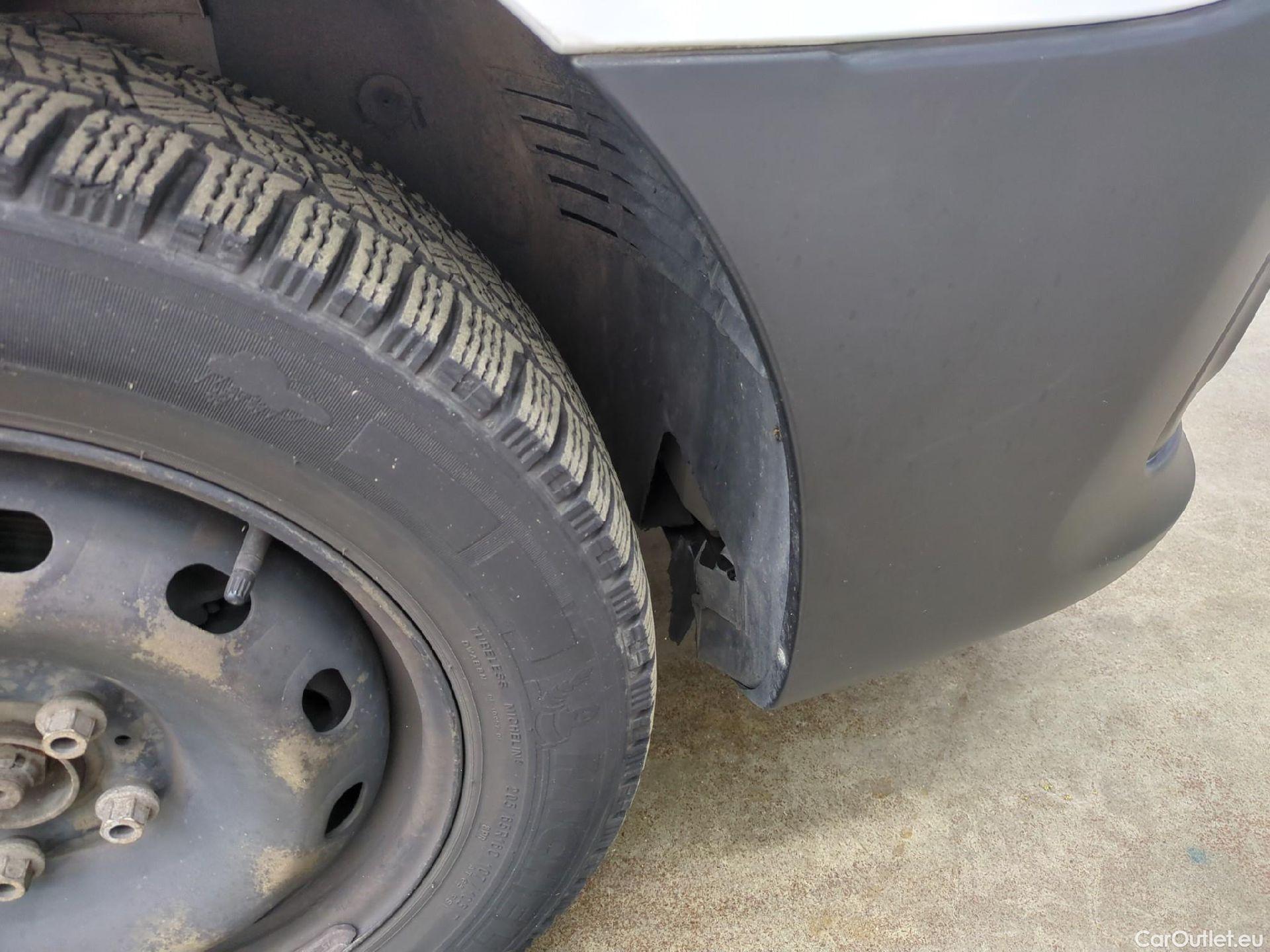  Renault  Trafic  III Fourgon L2H1 1200 Confort 1.6 dCi 120CV BVM6 E6 #31