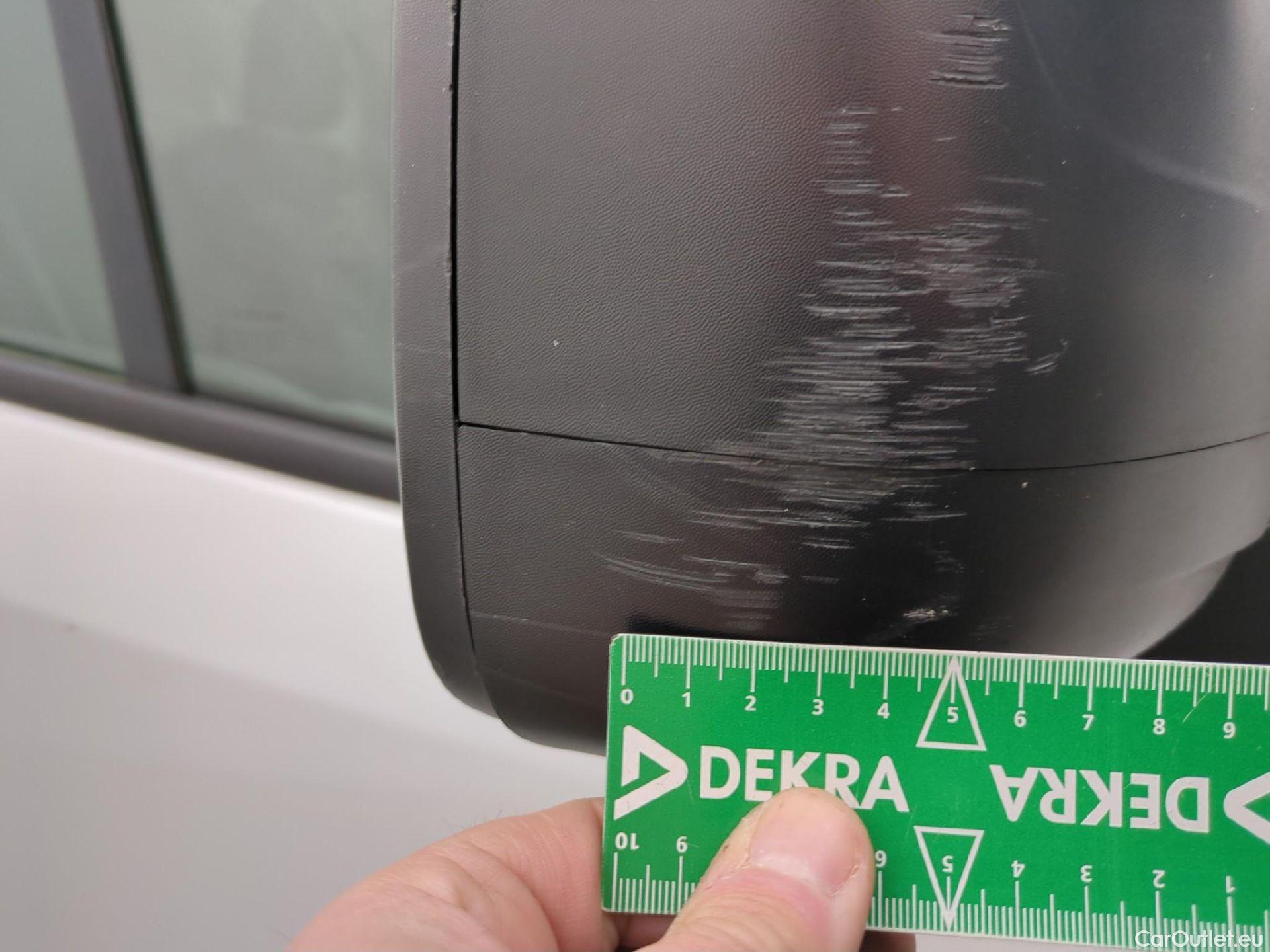  Renault  Trafic  III Fourgon L2H1 1200 Confort 1.6 dCi 120CV BVM6 E6 #106