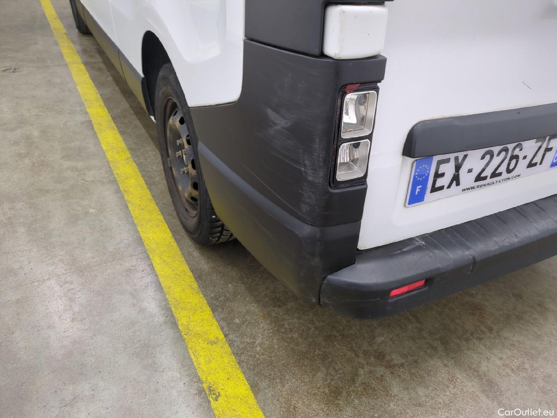  Renault  Trafic  III Fourgon L2H1 1200 Confort 1.6 dCi 120CV BVM6 E6 #85