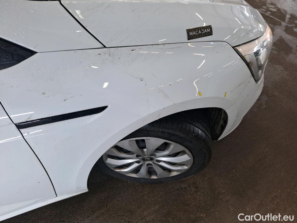  Renault  Megane  IV Berline 5pt. Société Air Nav 1.5 dCi 90CV BVM6 E6 #22