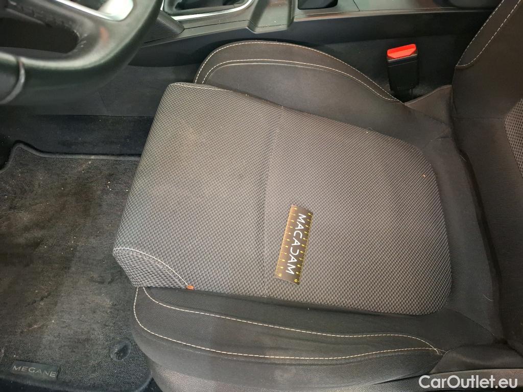  Renault  Megane  IV Berline 5pt. Société Air Nav 1.5 dCi 90CV BVM6 E6 #40