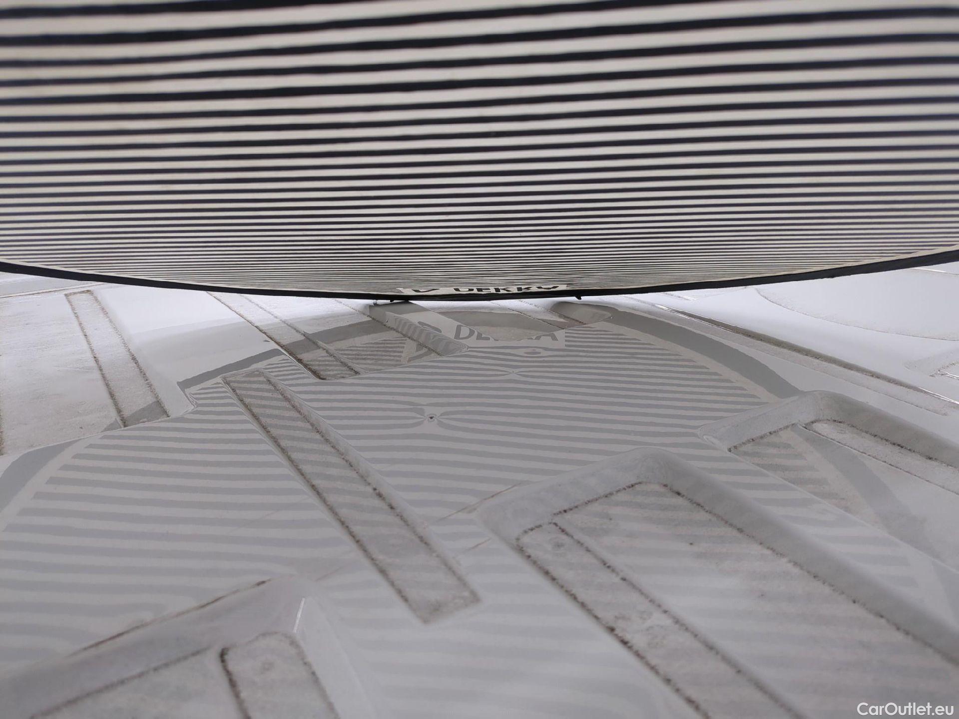  Renault  Trafic  III Fourgon L2H1 1200 Confort 1.6 dCi 120CV BVM6 E6 #63