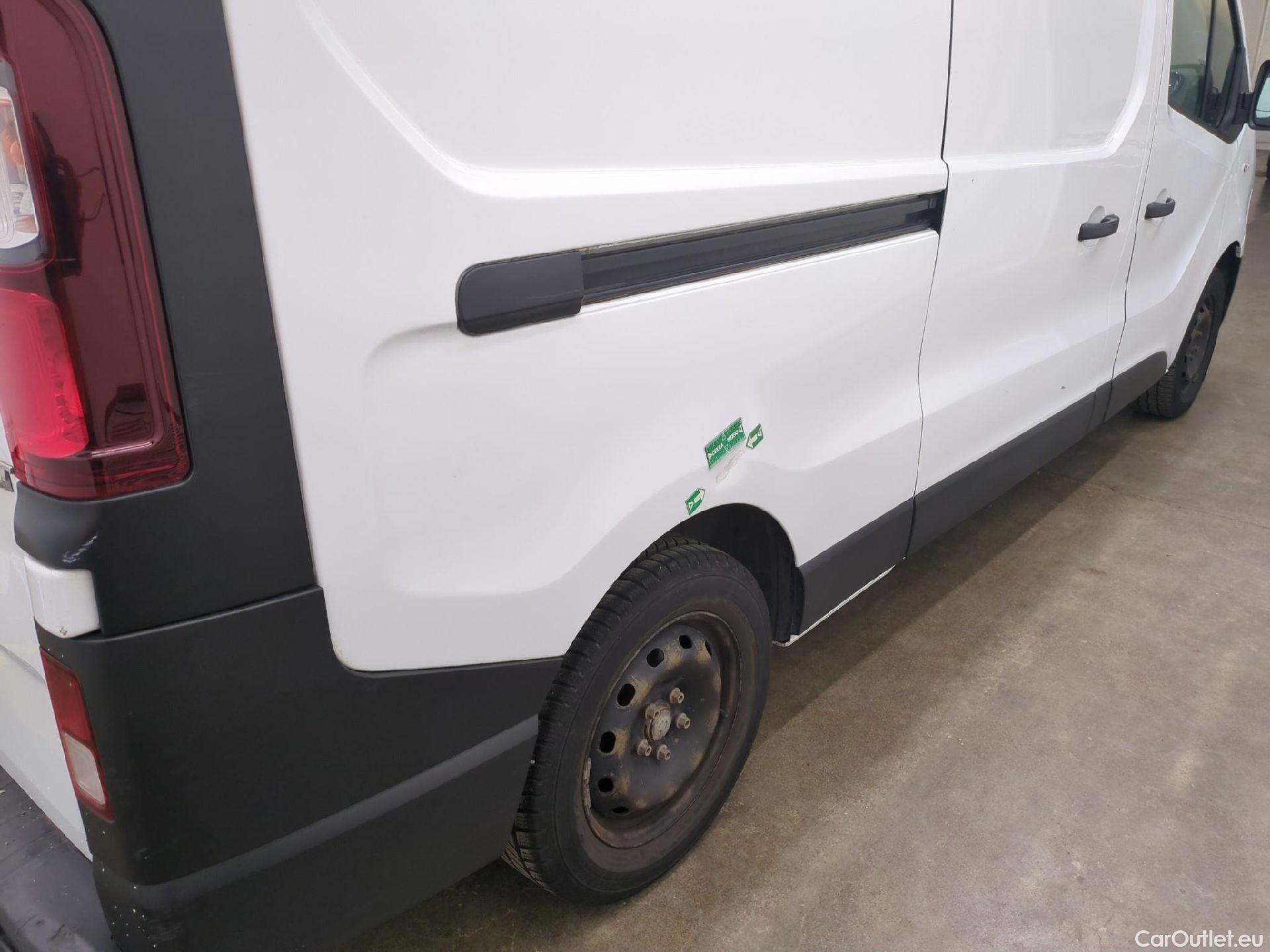  Renault  Trafic  III Fourgon L2H1 1200 Confort 1.6 dCi 120CV BVM6 E6 #101