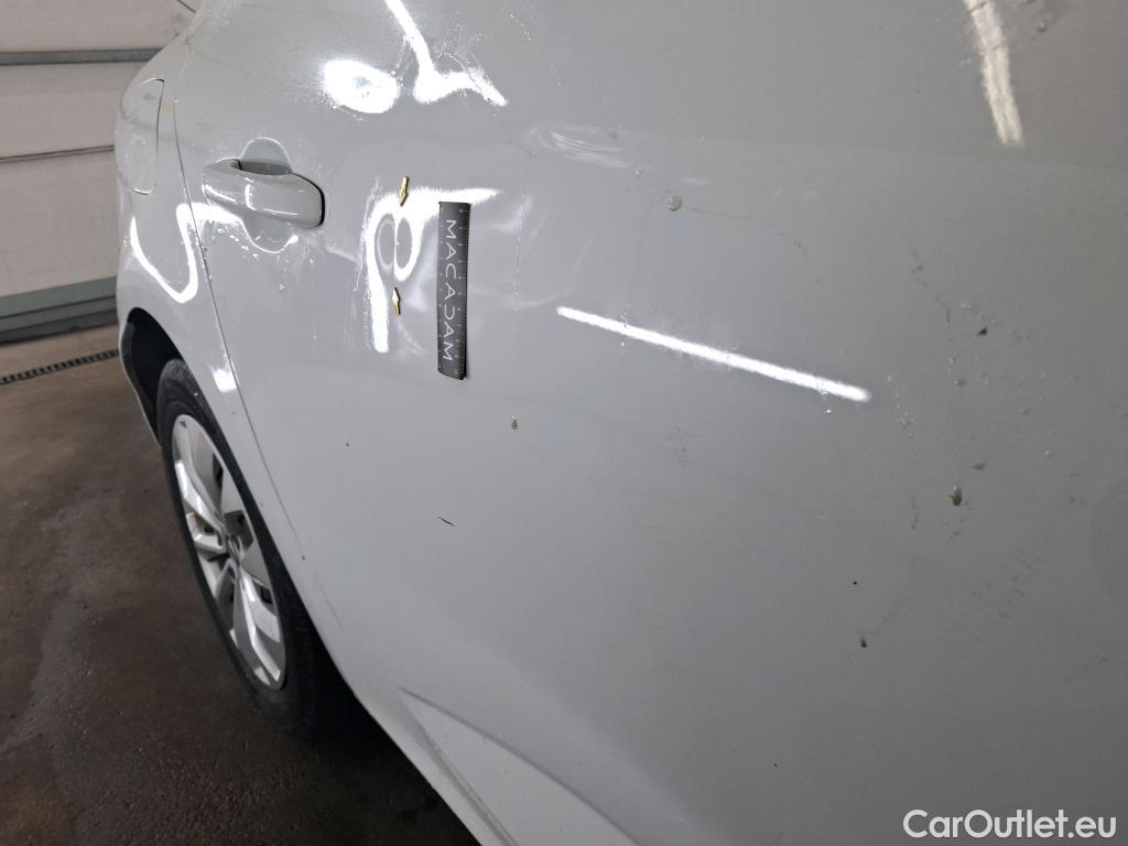  Renault  Megane  IV Berline 5pt. Société Air Nav 1.5 dCi 90CV BVM6 E6 #25