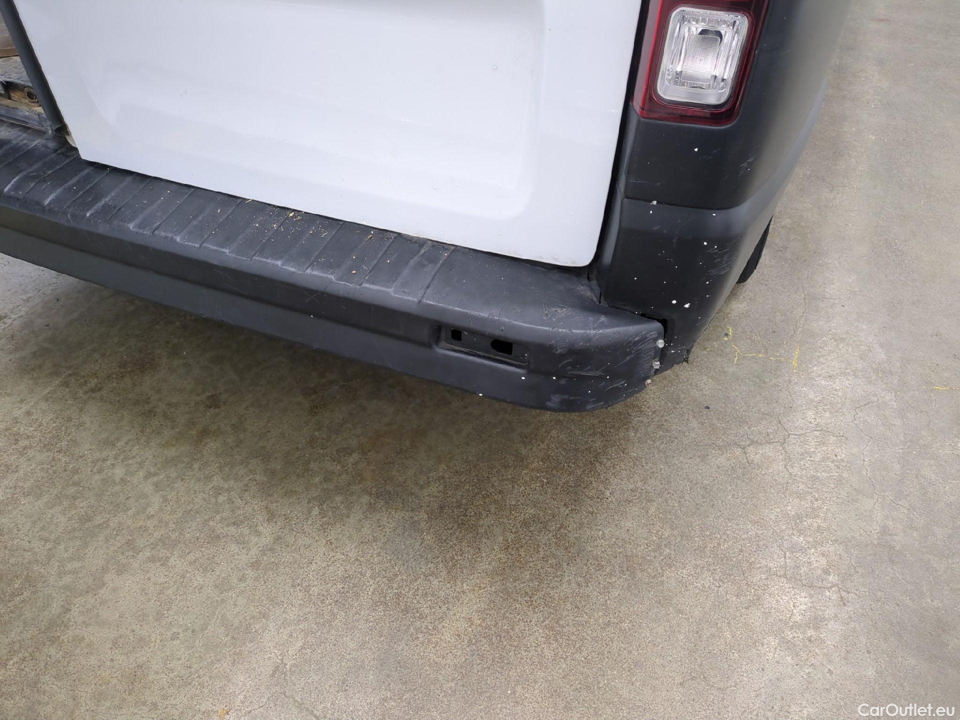  Renault  Trafic  III Fourgon L2H1 1200 Confort 1.6 dCi 120CV BVM6 E6 #79