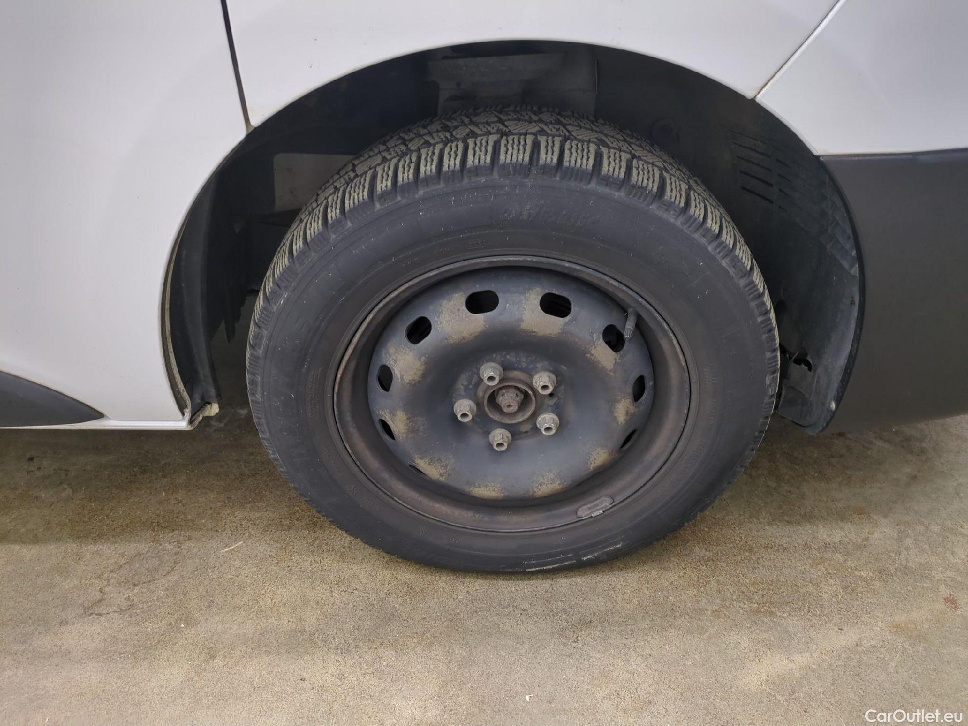  Renault  Trafic  III Fourgon L2H1 1200 Confort 1.6 dCi 120CV BVM6 E6 #27