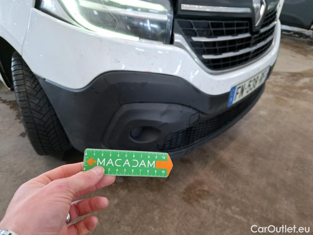 Renault  Trafic RENAULT  / 2019 / 4P / Fourgon tole FG GCF L1H1 1000 dCi 120 #32