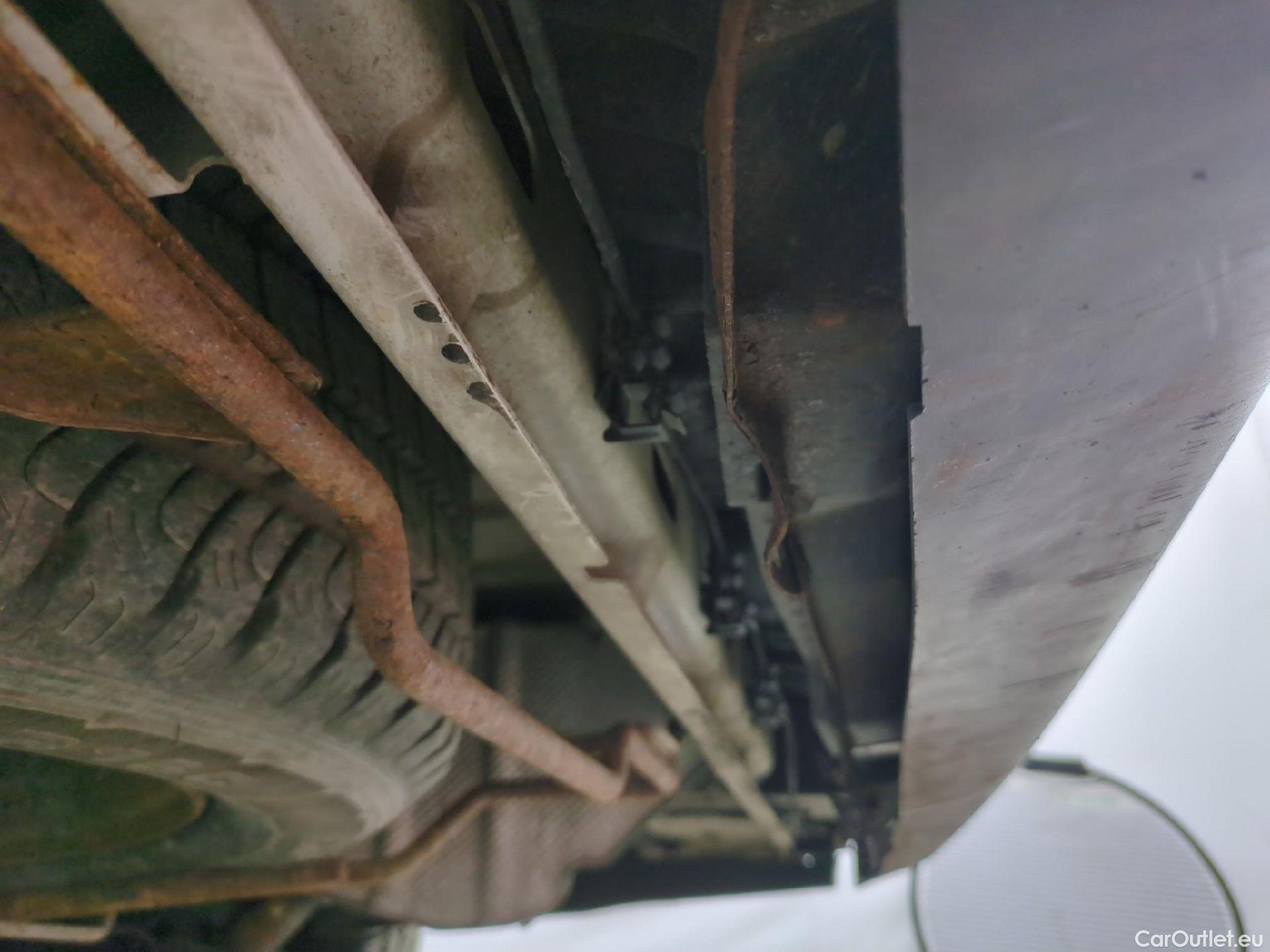  Renault  Trafic  III Fourgon L2H1 1200 Confort 1.6 dCi 120CV BVM6 E6 #84