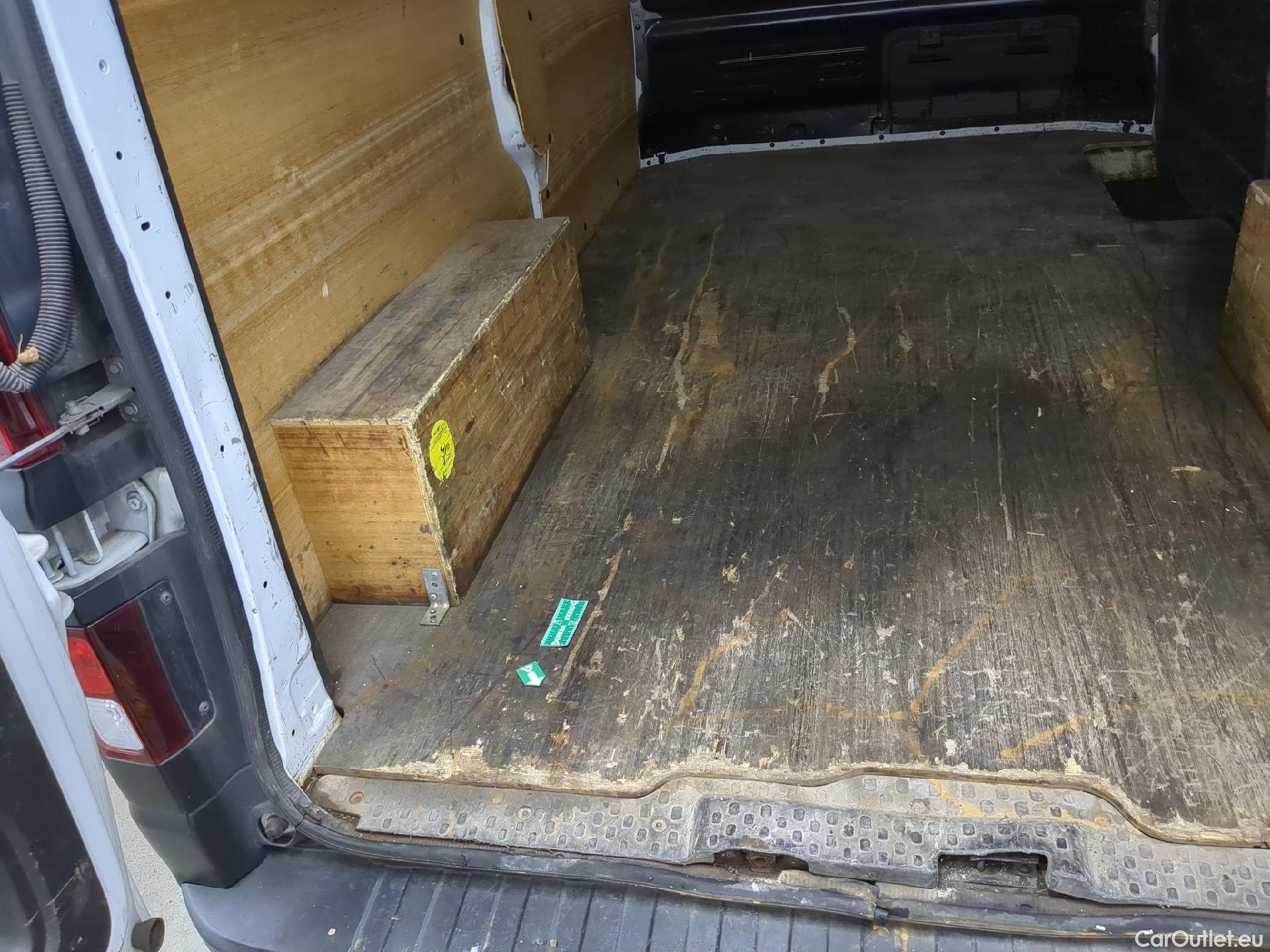  Renault  Trafic  Fourgon L2H1 1300 Confort 1.6 dCi #18