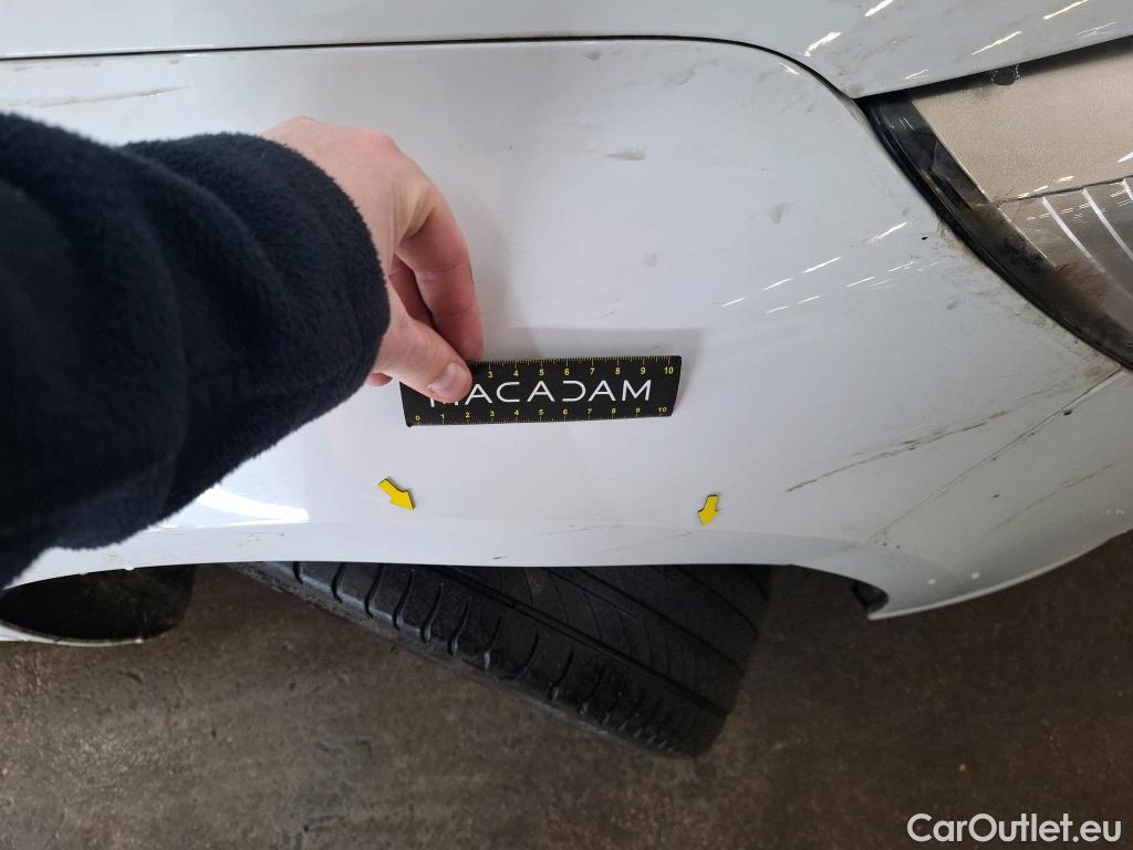  Renault  Megane  IV Berline 5pt. Société Air Nav 1.5 dCi 90CV BVM6 E6 #23