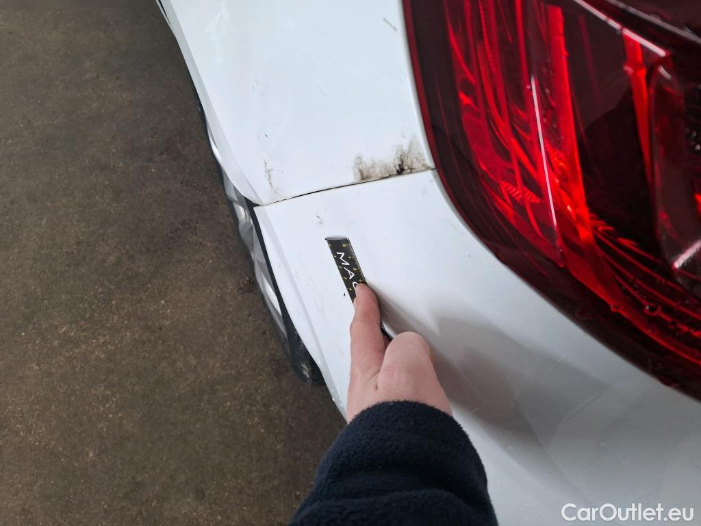  Renault  Megane  IV Berline 5pt. Société Air Nav 1.5 dCi 90CV BVM6 E6 #10