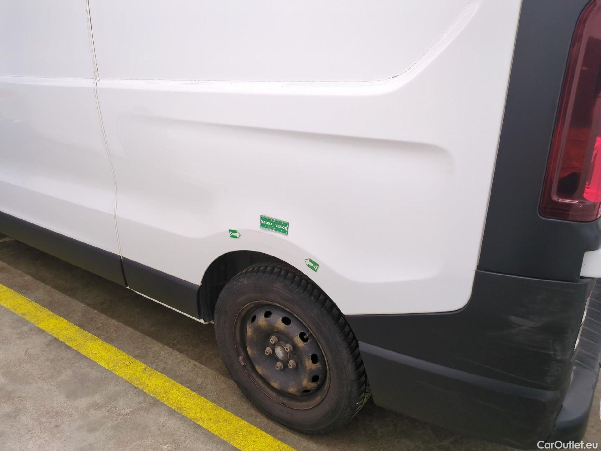  Renault  Trafic  III Fourgon L2H1 1200 Confort 1.6 dCi 120CV BVM6 E6 #70