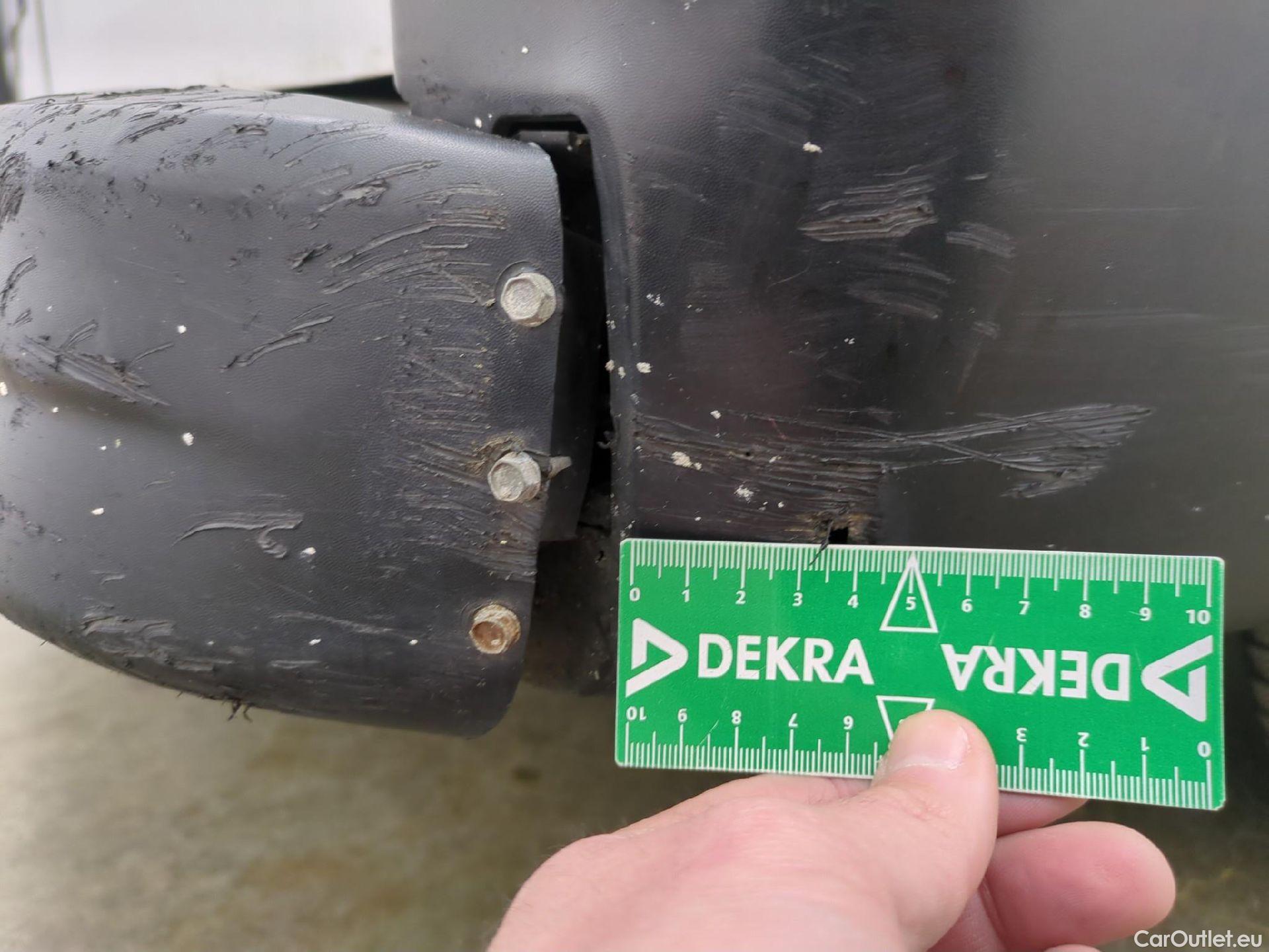  Renault  Trafic  III Fourgon L2H1 1200 Confort 1.6 dCi 120CV BVM6 E6 #100