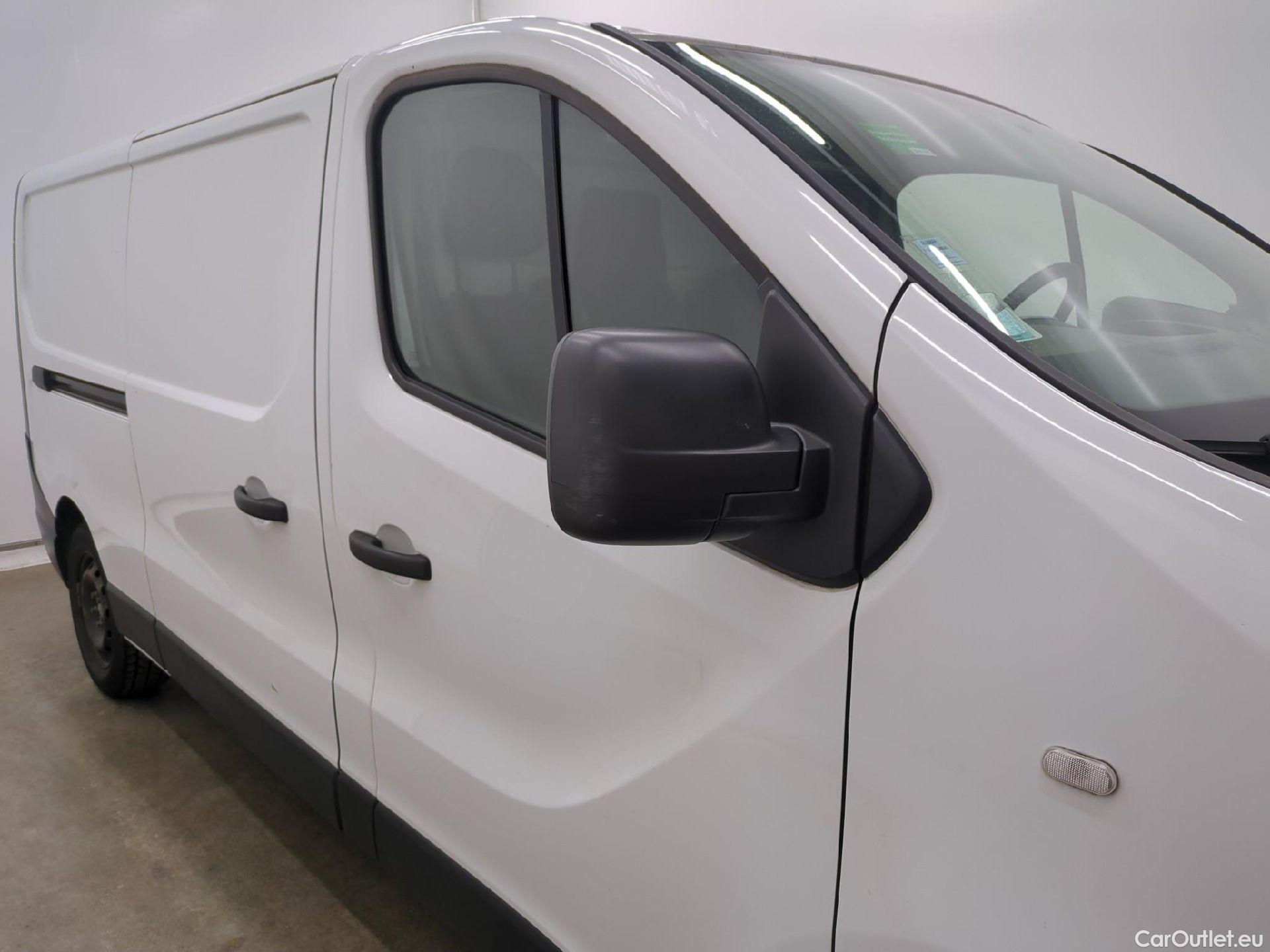  Renault  Trafic  III Fourgon L2H1 1200 Confort 1.6 dCi 120CV BVM6 E6 #105