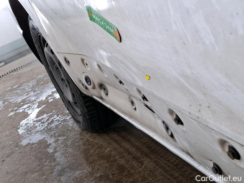  Renault  Trafic RENAULT  / 2019 / 4P / Fourgon tole FG GCF L1H1 1000 dCi 120 #5