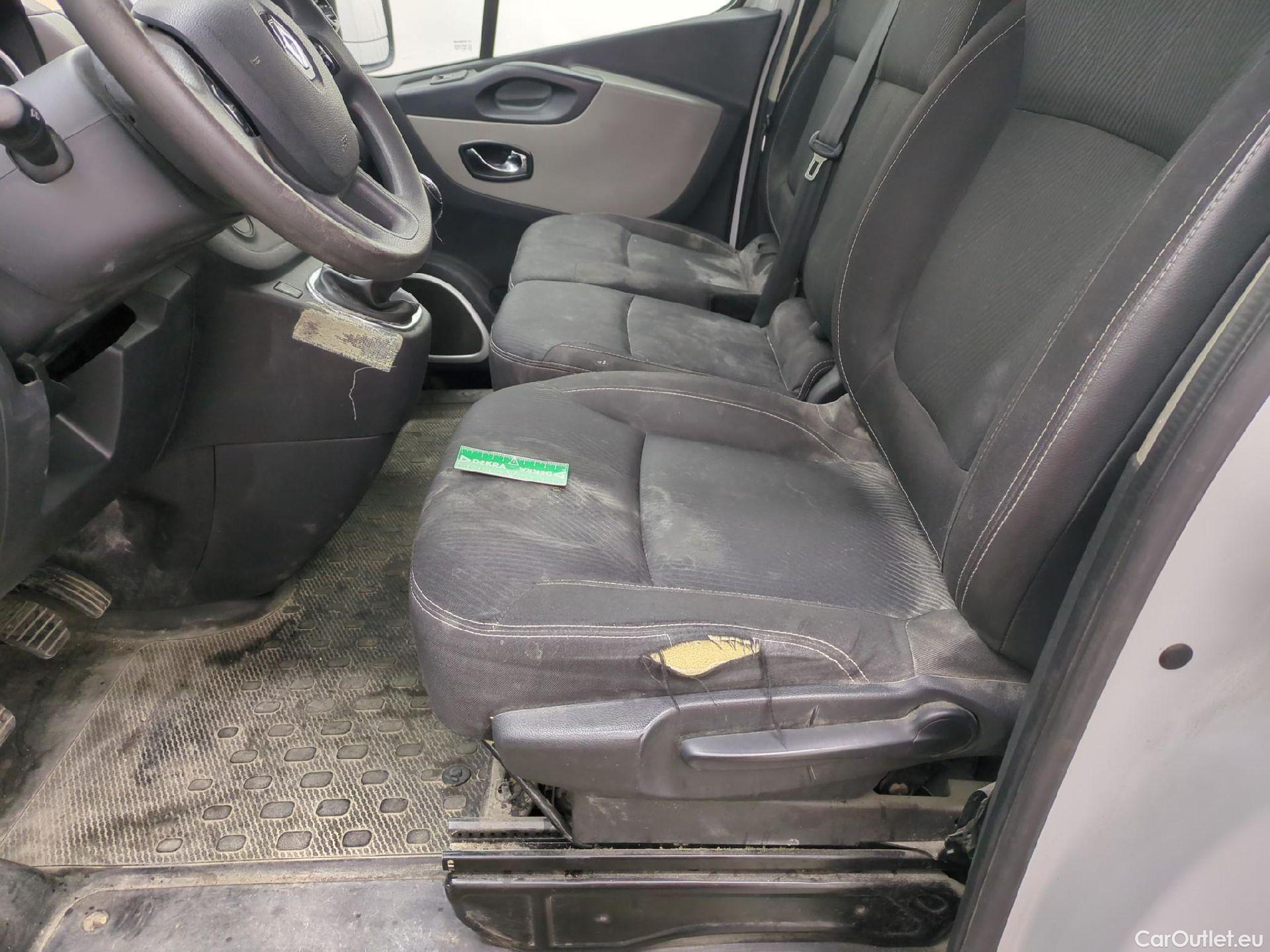  Renault  Trafic  III Fourgon L2H1 1200 Confort 1.6 dCi 120CV BVM6 E6 #4