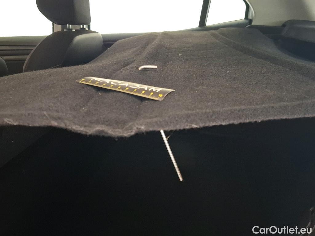  Renault  Megane  IV Berline 5pt. Société Air Nav 1.5 dCi 90CV BVM6 E6 #47