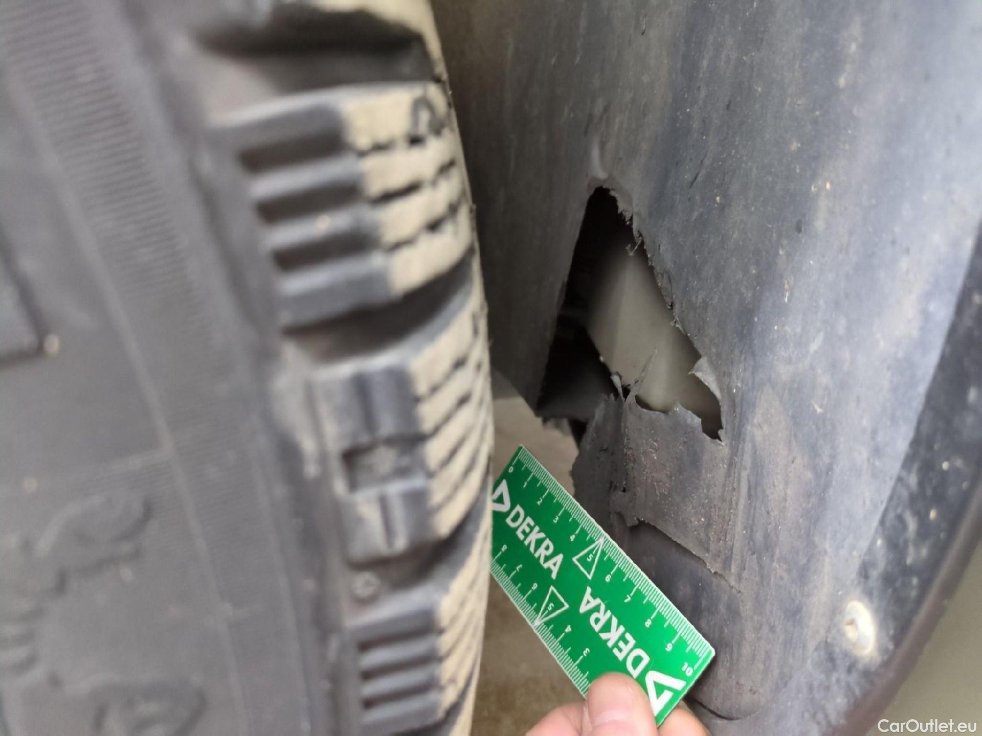  Renault  Trafic  III Fourgon L2H1 1200 Confort 1.6 dCi 120CV BVM6 E6 #32