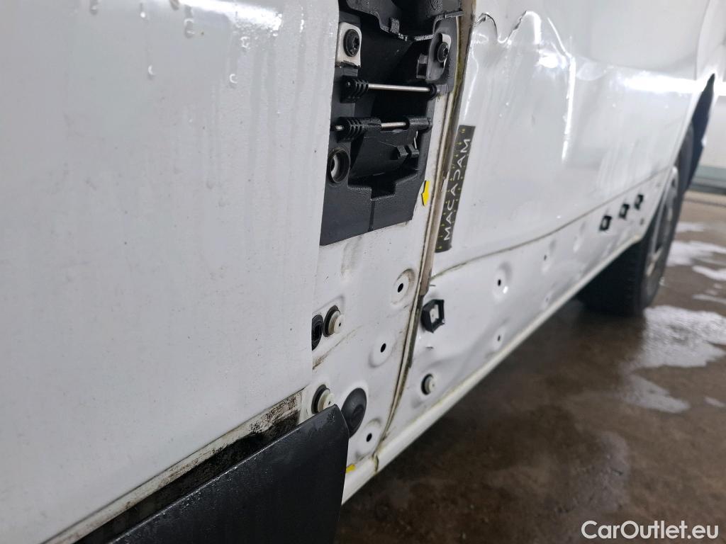  Renault  Trafic  III Fourgon L1H1 1000 Confort 1.6 dCi 95CV BVM6 E6 #26