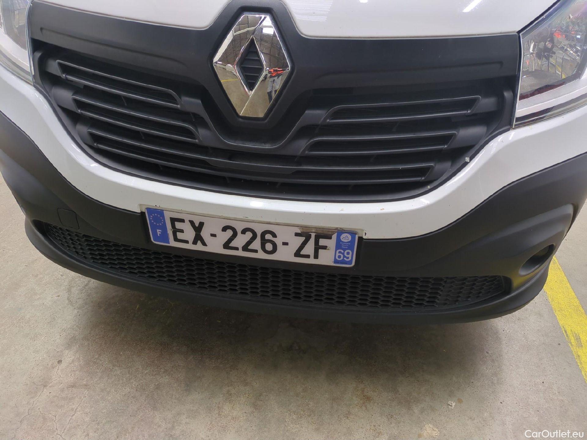  Renault  Trafic  III Fourgon L2H1 1200 Confort 1.6 dCi 120CV BVM6 E6 #39