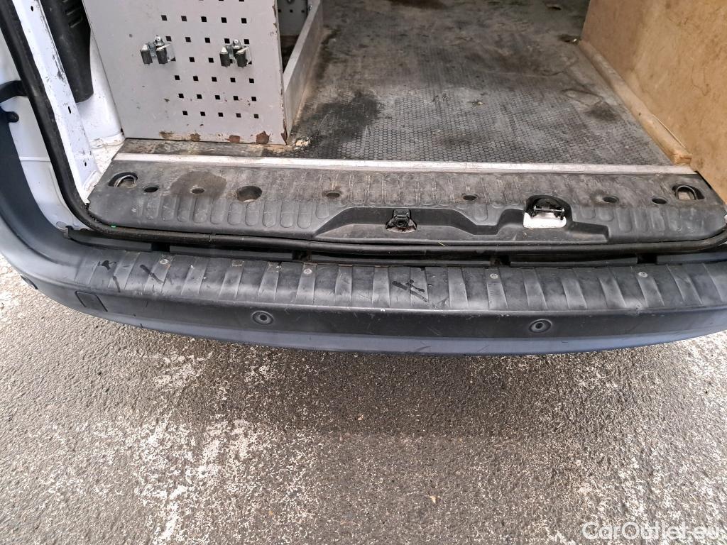  Renault  Kangoo  Express Maxi Extra (Série Spéciale) 1.5 #32