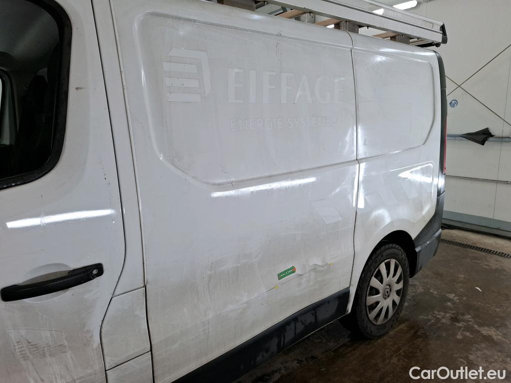  Renault  Trafic RENAULT  / 2019 / 4P / Fourgon tole FG GCF L1H1 1000 dCi 120 #27