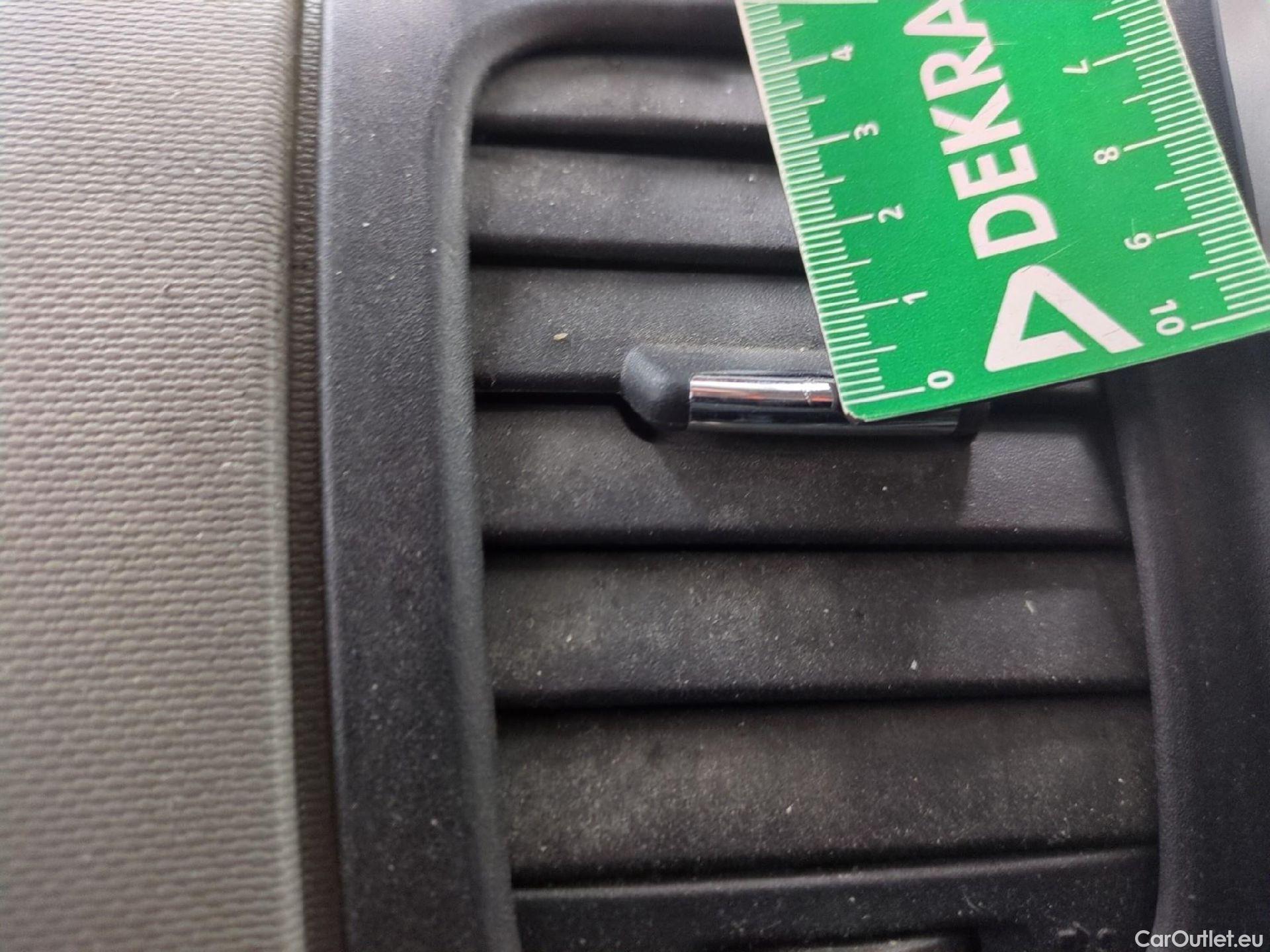  Renault  Trafic  III Fourgon L2H1 1200 Confort 1.6 dCi 120CV BVM6 E6 #15