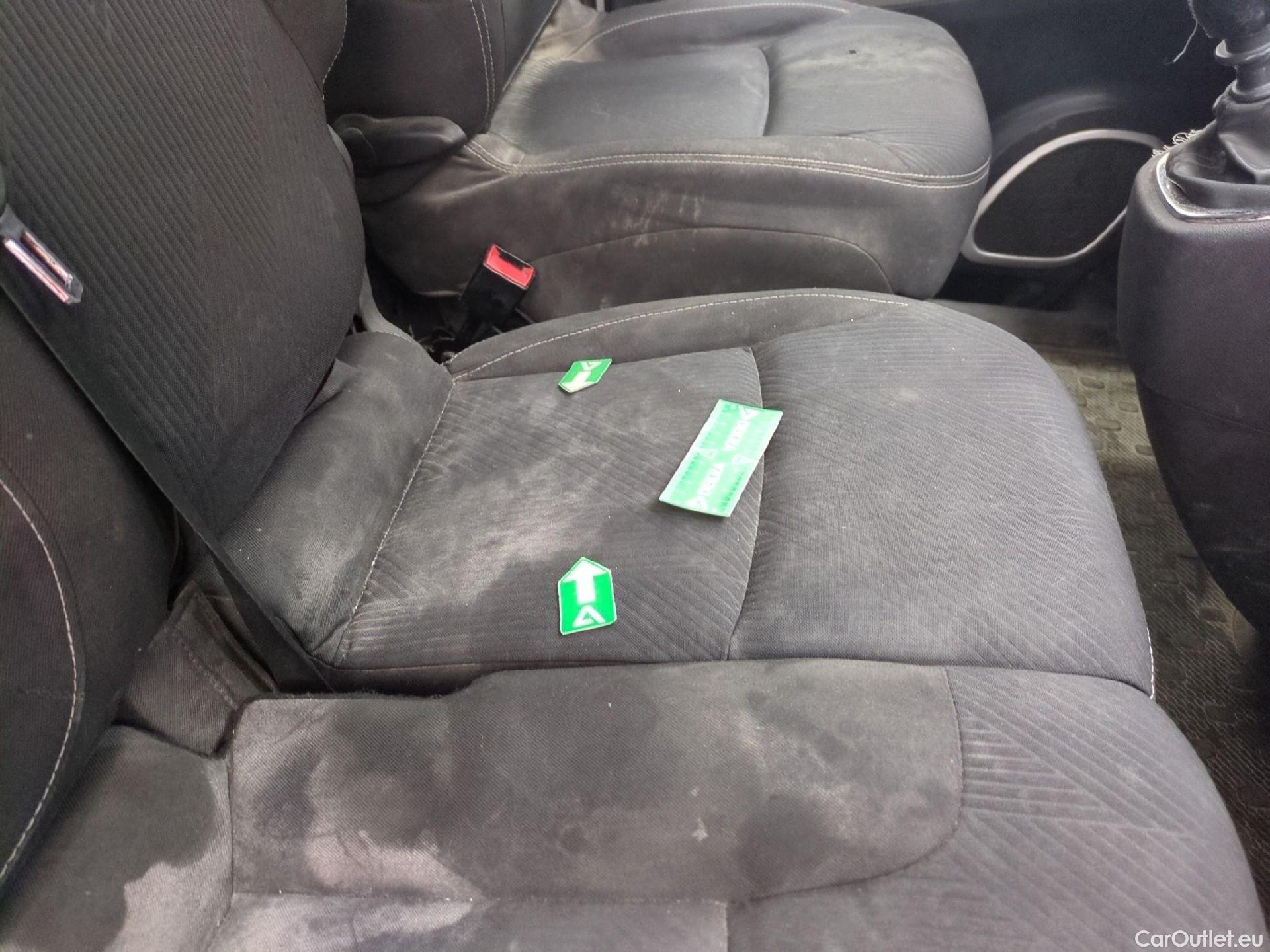  Renault  Trafic  III Fourgon L2H1 1200 Confort 1.6 dCi 120CV BVM6 E6 #8