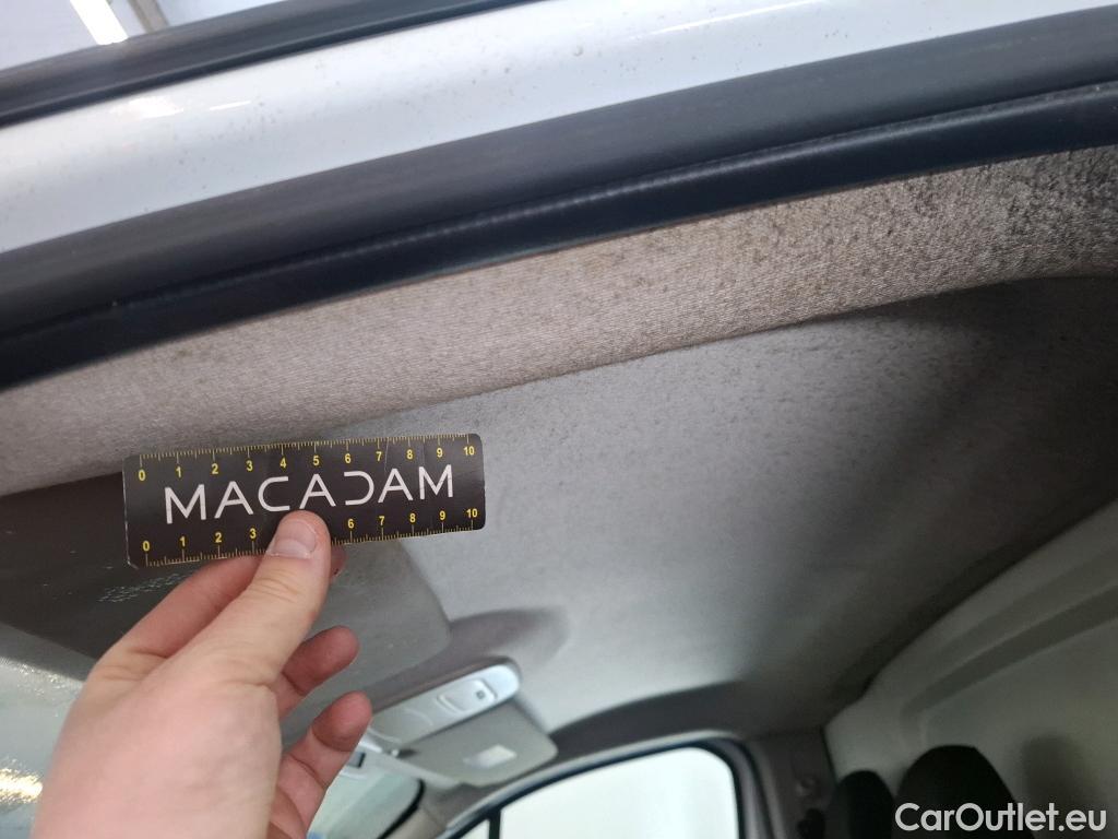  Renault  Trafic  III Fourgon L1H1 1000 Confort 1.6 dCi 95CV BVM6 E6 #47