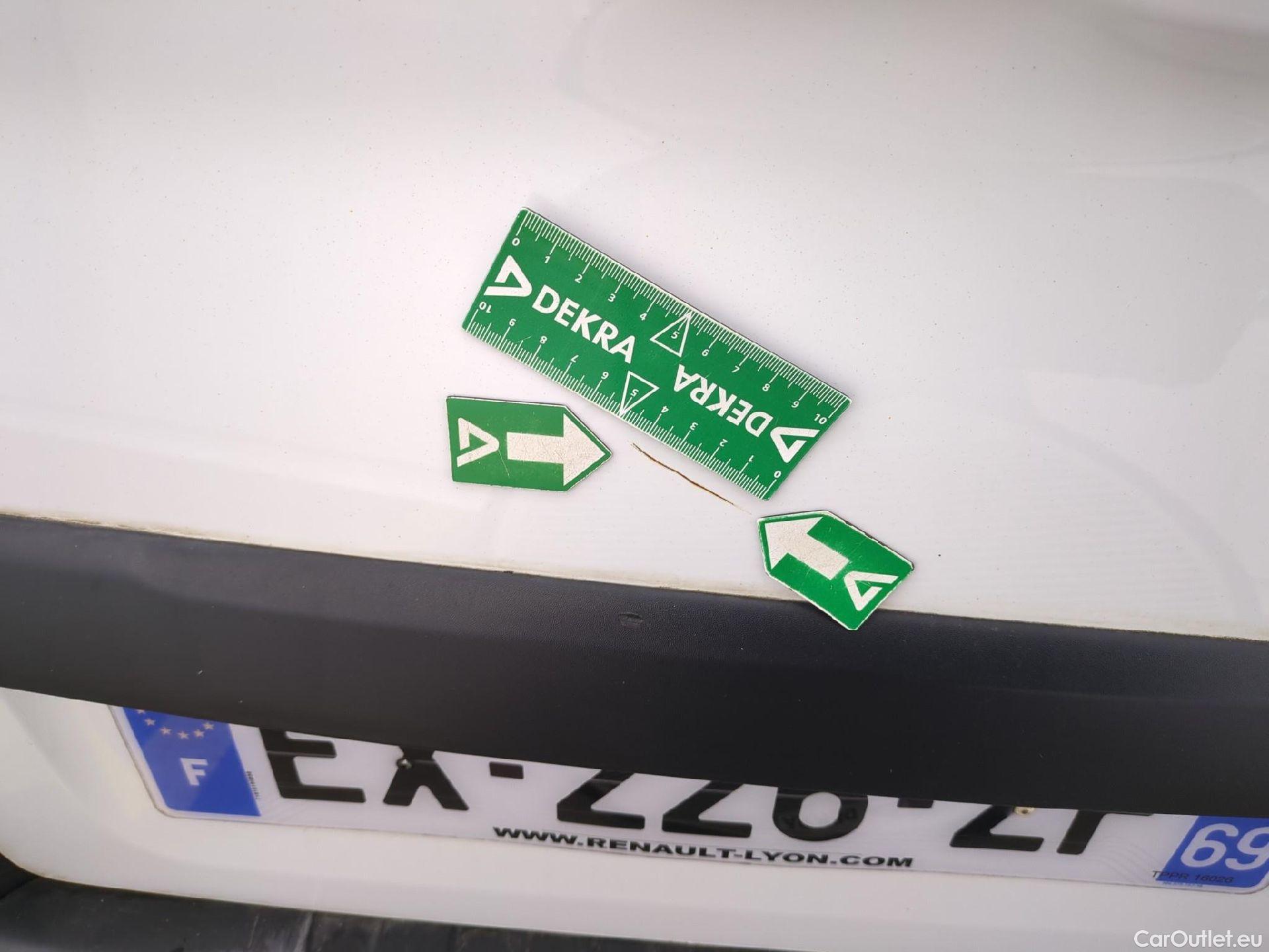  Renault  Trafic  III Fourgon L2H1 1200 Confort 1.6 dCi 120CV BVM6 E6 #93