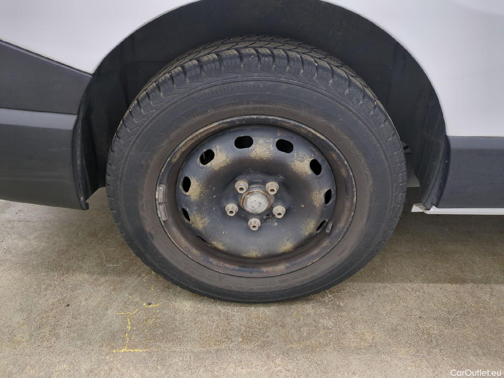  Renault  Trafic  III Fourgon L2H1 1200 Confort 1.6 dCi 120CV BVM6 E6 #26