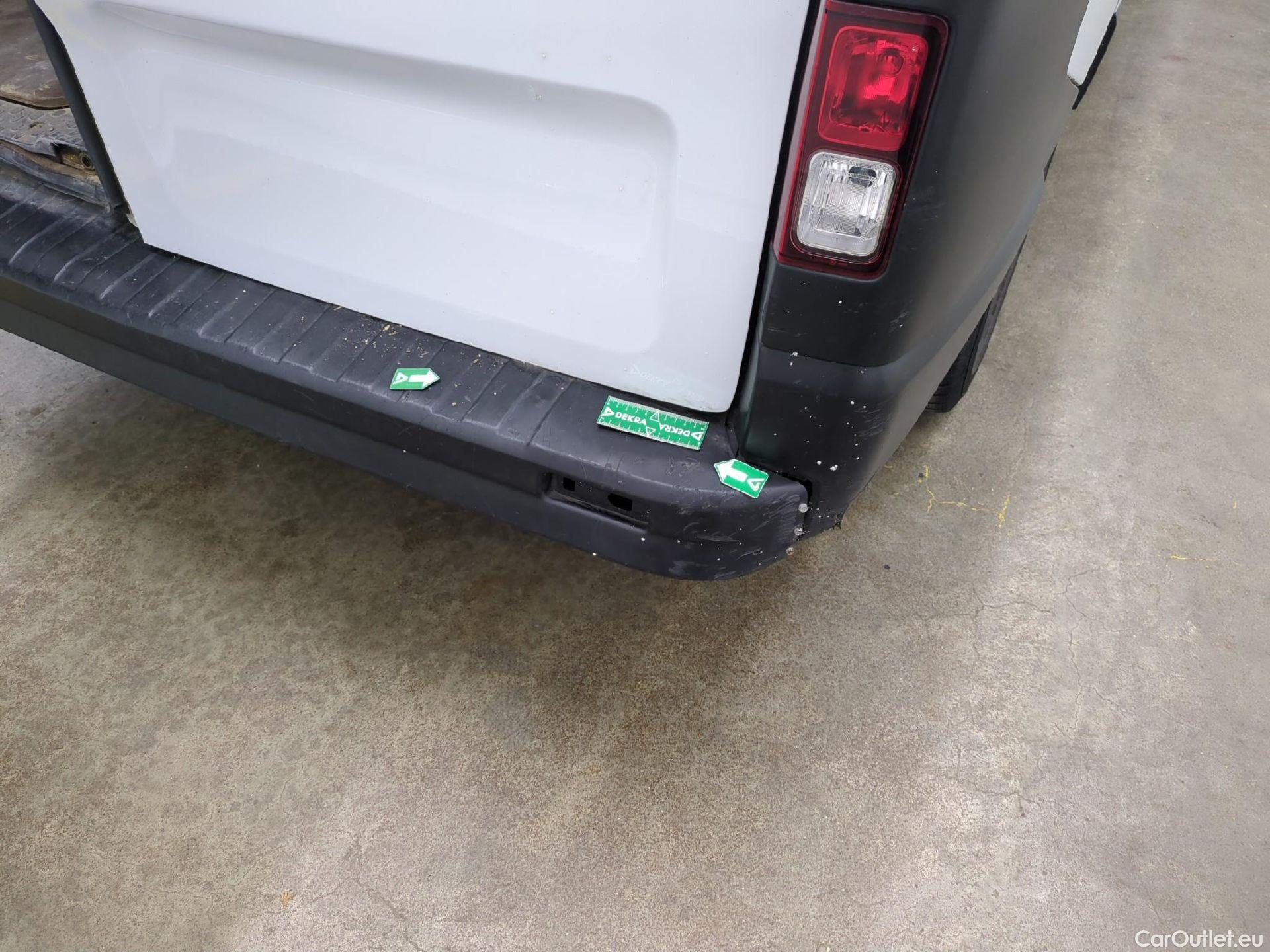  Renault  Trafic  III Fourgon L2H1 1200 Confort 1.6 dCi 120CV BVM6 E6 #81