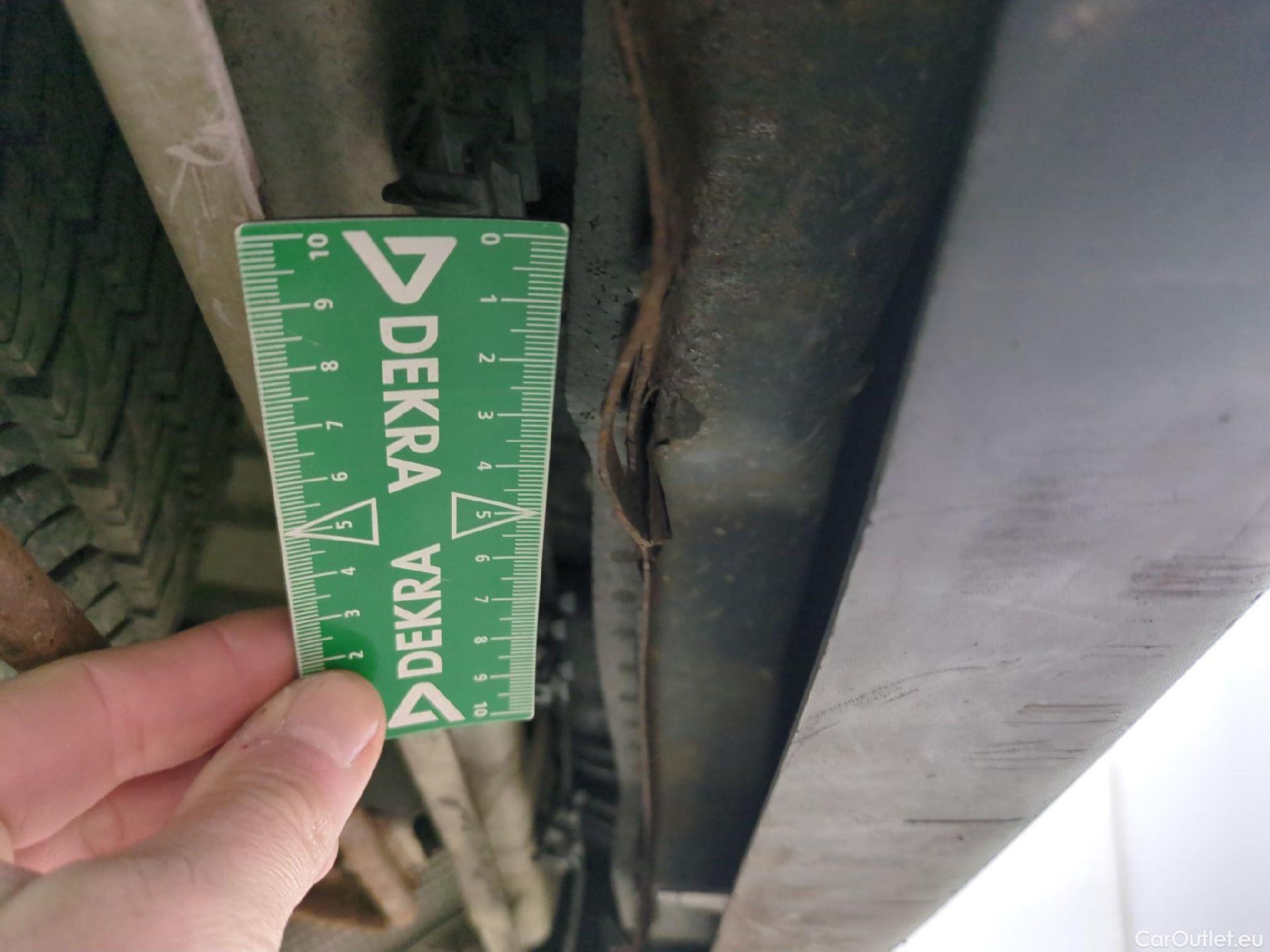  Renault  Trafic  III Fourgon L2H1 1200 Confort 1.6 dCi 120CV BVM6 E6 #83