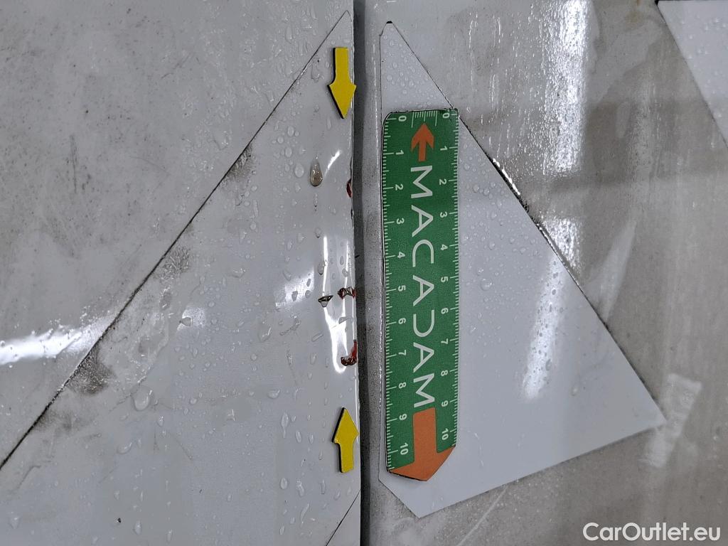  Renault  Trafic RENAULT  / 2019 / 4P / Fourgon tole FG GCF L1H1 1000 dCi 120 #51