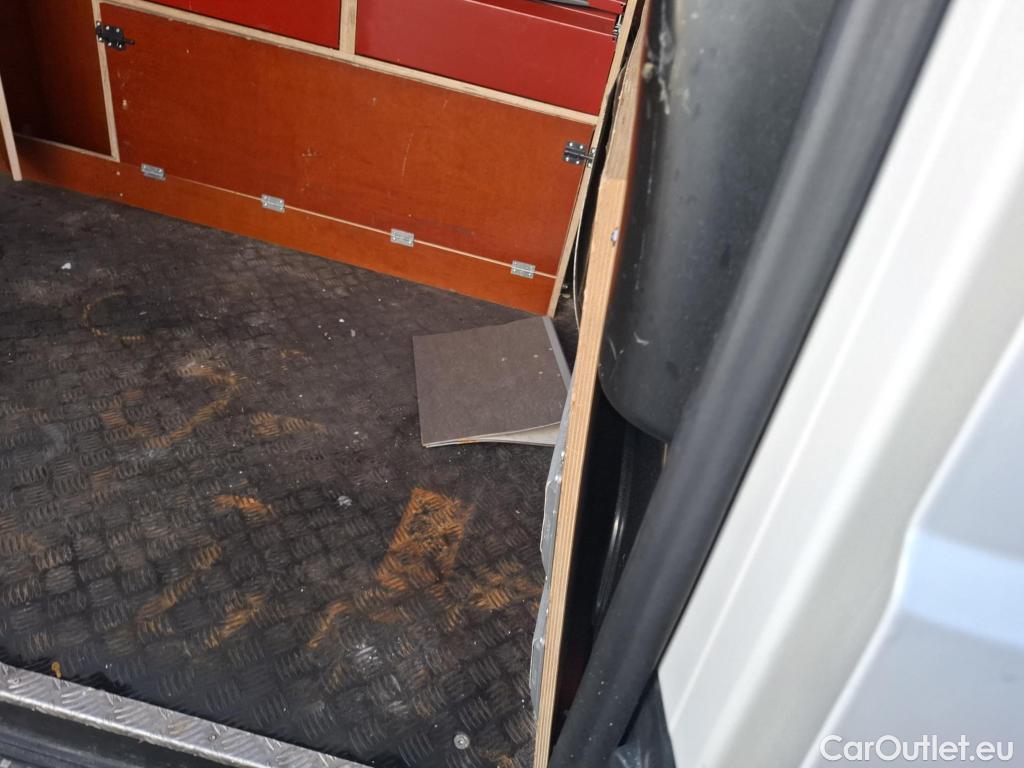  Volkswagen  Transporter T6  Fourgon 2.0 TDI 150CV BVM6 E6 #31