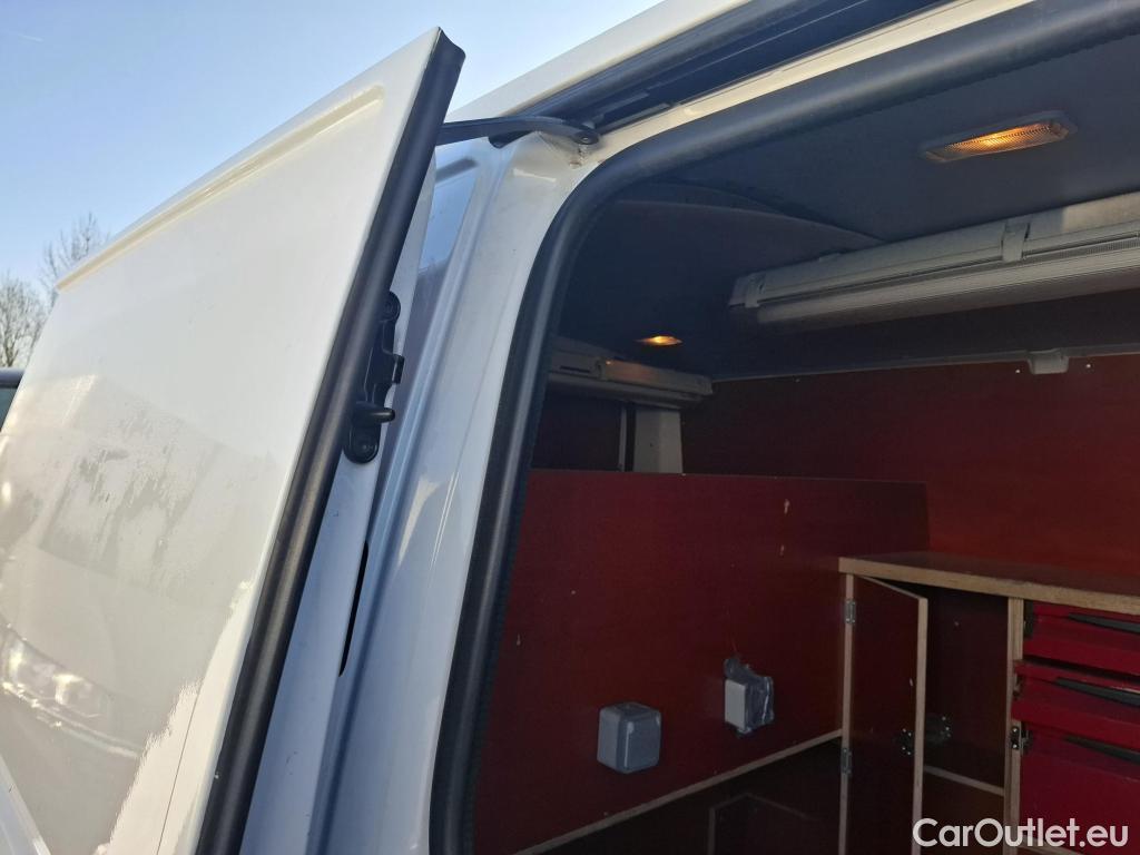  Volkswagen  Transporter T6  Fourgon 2.0 TDI 150CV BVM6 E6 #29