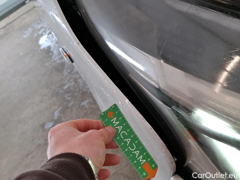  Renault  Trafic RENAULT  / 2019 / 4P / Fourgon tole FG GCF L1H1 1000 dCi 120 #43