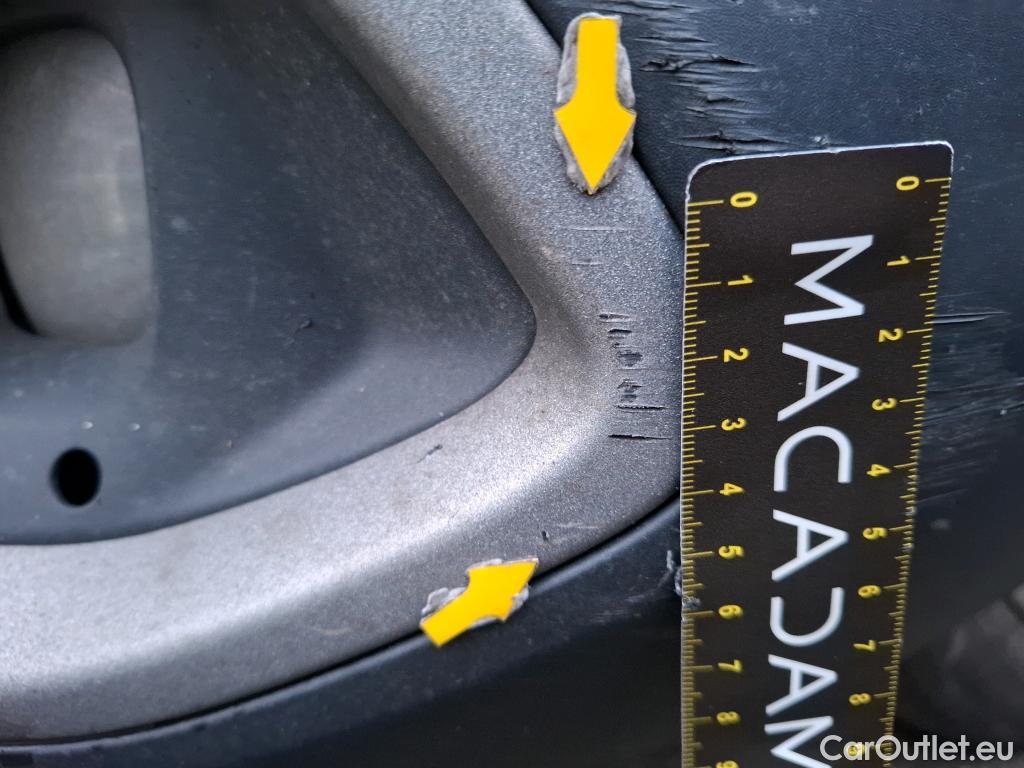  Citroen  C4  Berline Shine 1.5 BlueHDI 110CV BVM6 E6d #15