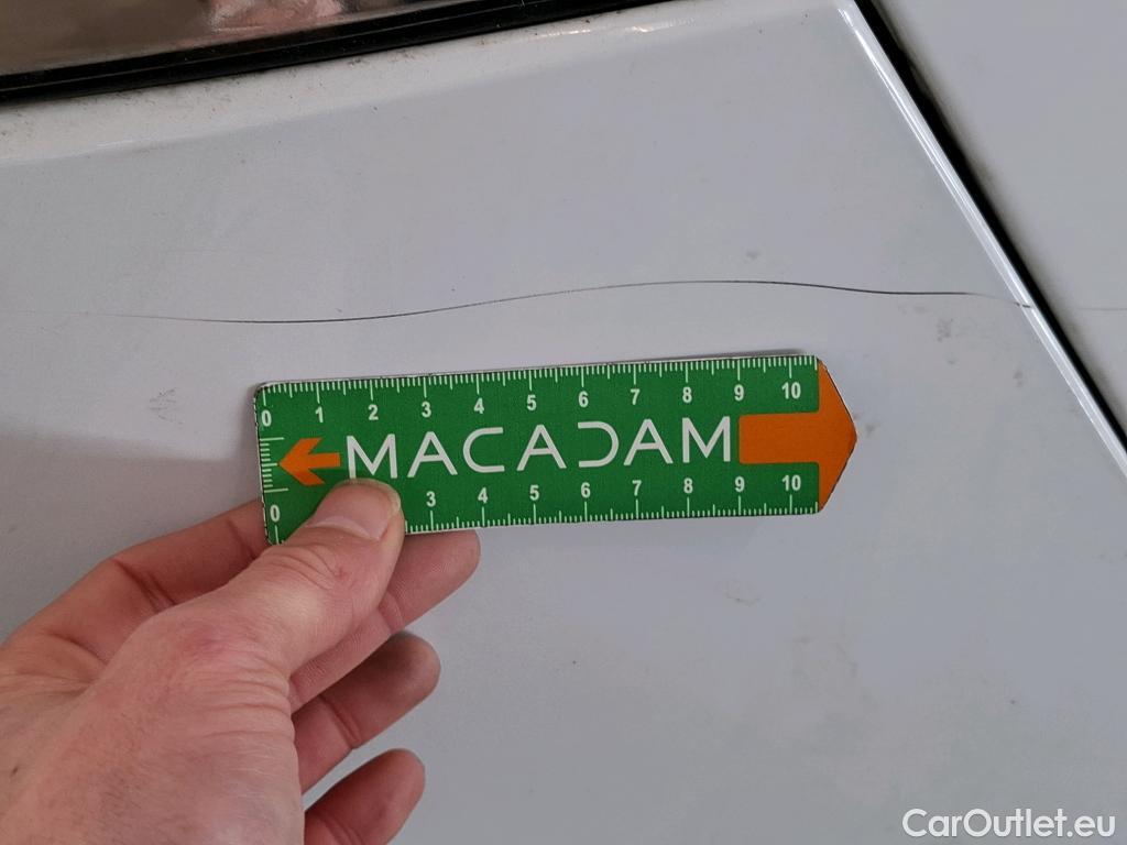  Renault  Trafic RENAULT  / 2019 / 4P / Fourgon tole FG GCF L1H1 1000 dCi 120 #64