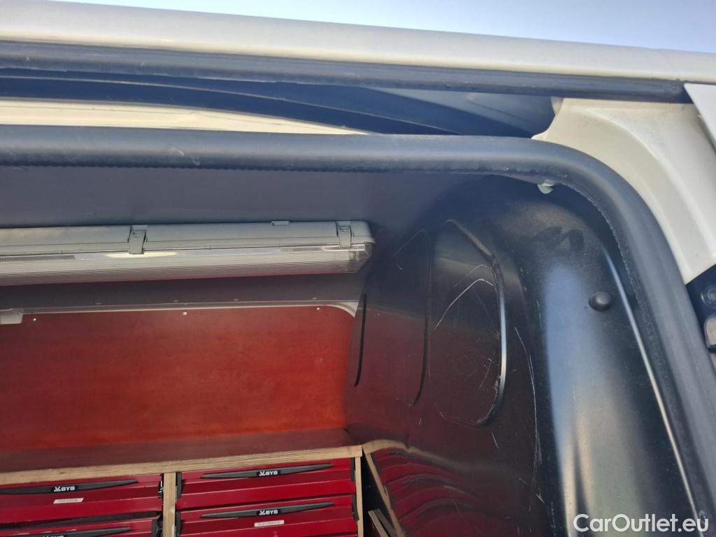  Volkswagen  Transporter T6  Fourgon 2.0 TDI 150CV BVM6 E6 #30